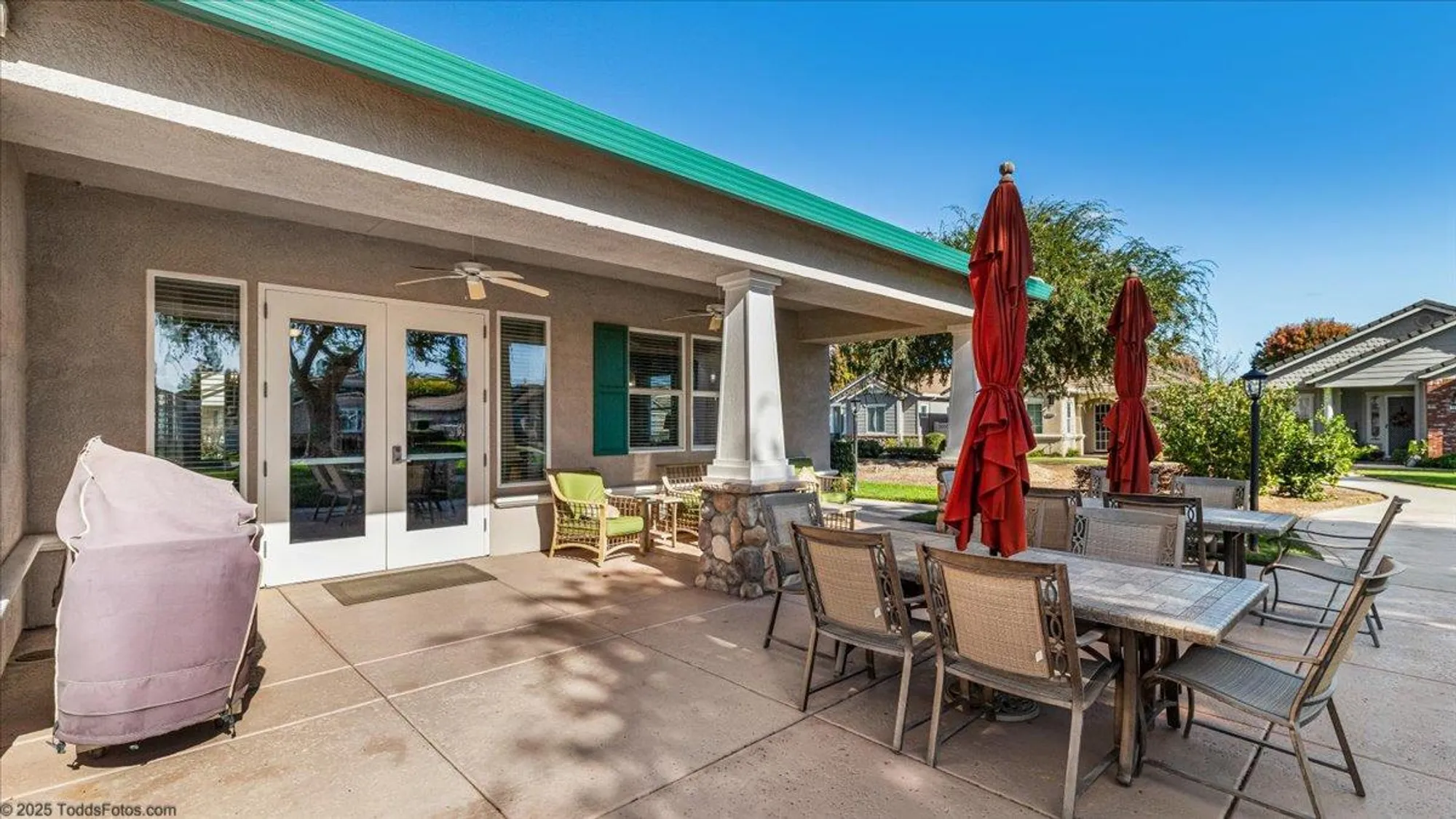 Property Slideshow image 57 of 65 | 1665 windy cove ln, Ripon, CA, 95366