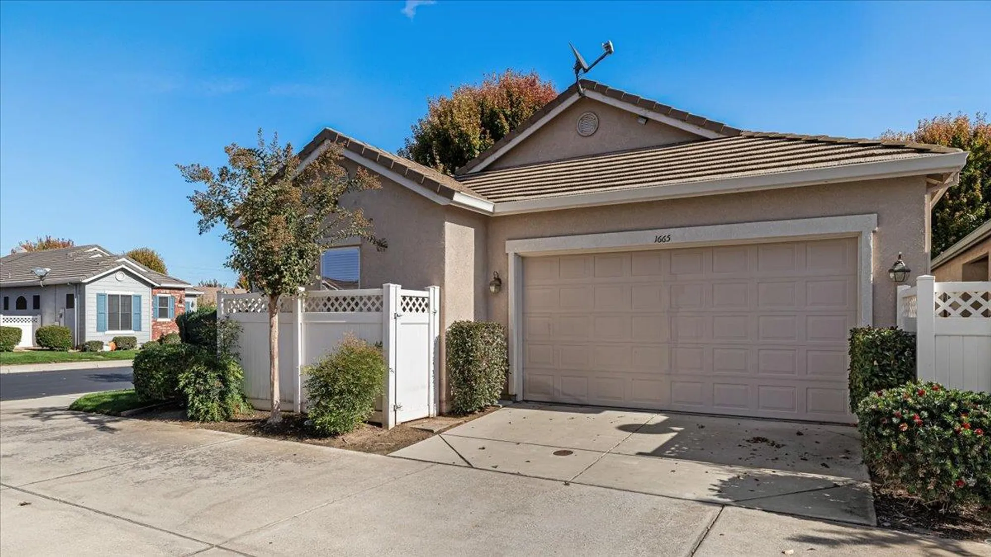 Property Slideshow image 41 of 65 | 1665 windy cove ln, Ripon, CA, 95366