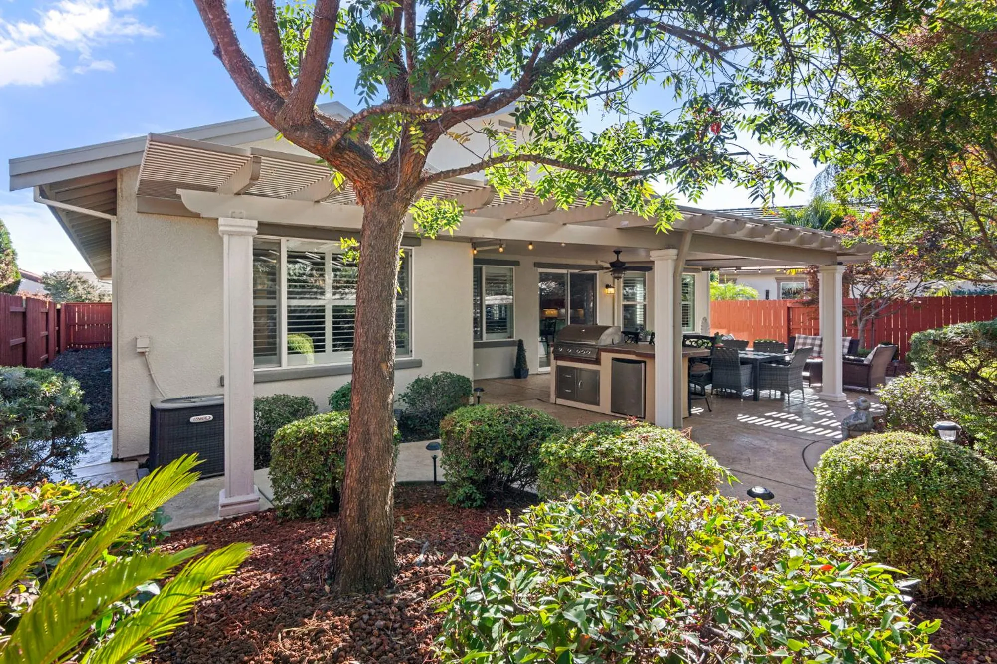 Property Slideshow image 46 of 48 | 2016 land end loop, Roseville, CA, 95747