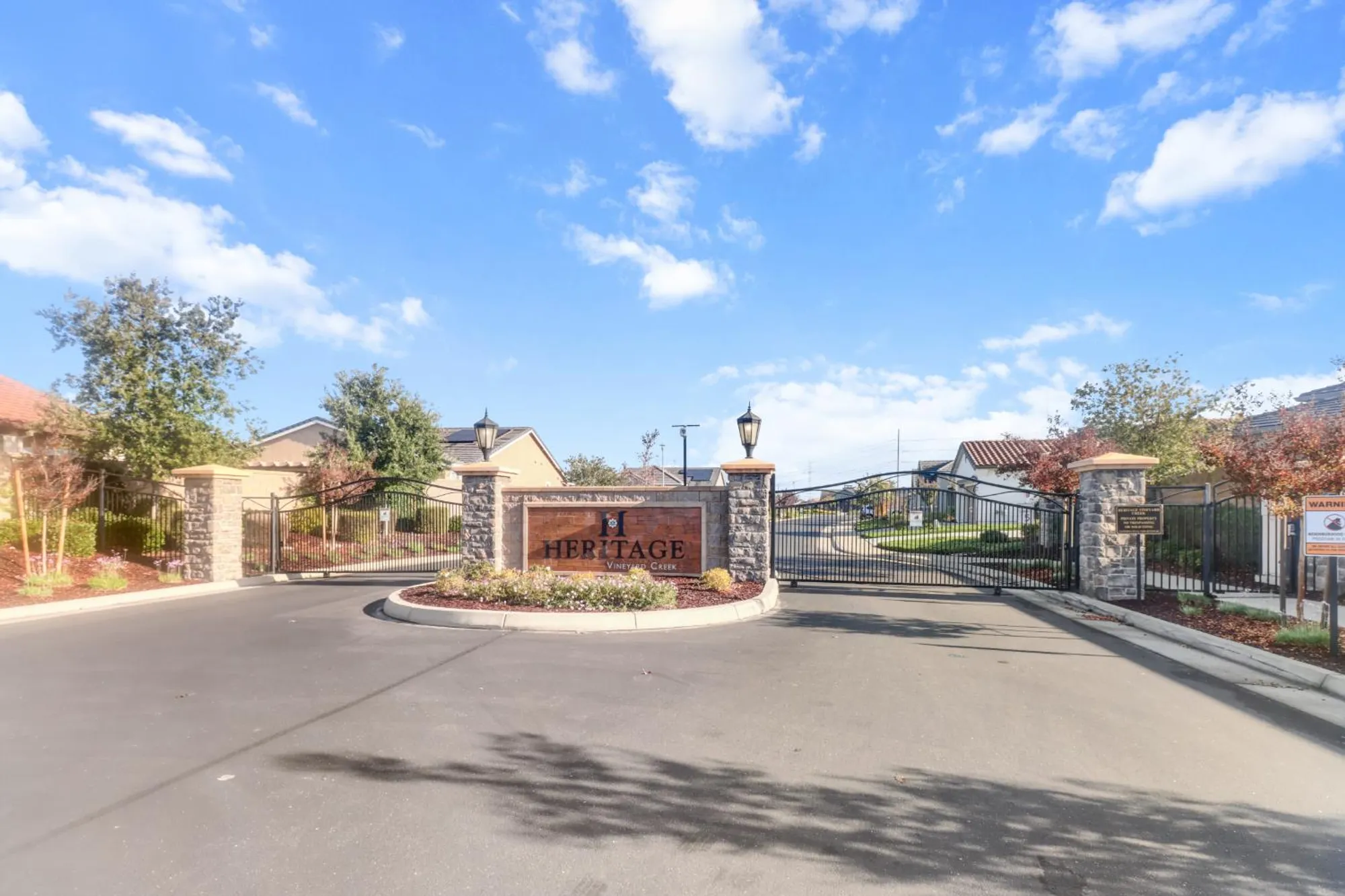 Property Slideshow image 43 of 66 | 9236 summer holly way, Sacramento, CA, 95829