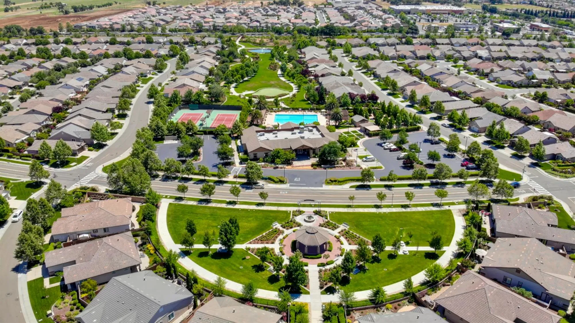 Property Slideshow image 41 of 60 | 7805 dearne way, Elk Grove, CA, 95757