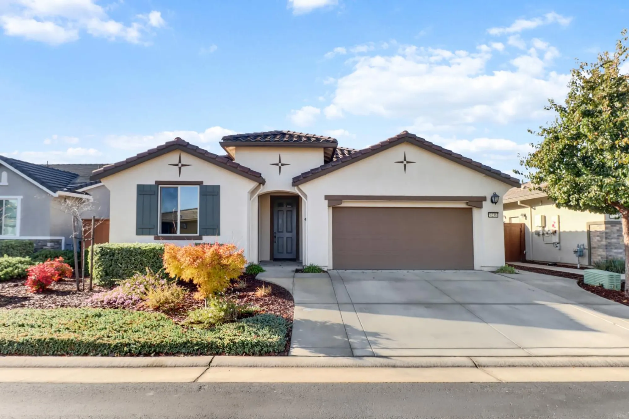 Property Slideshow image 1 of 66 | 9236 summer holly way, Sacramento, CA, 95829