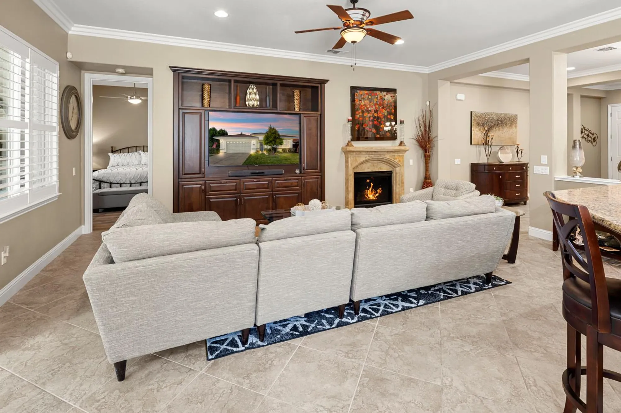 Property Slideshow image 11 of 48 | 2016 land end loop, Roseville, CA, 95747