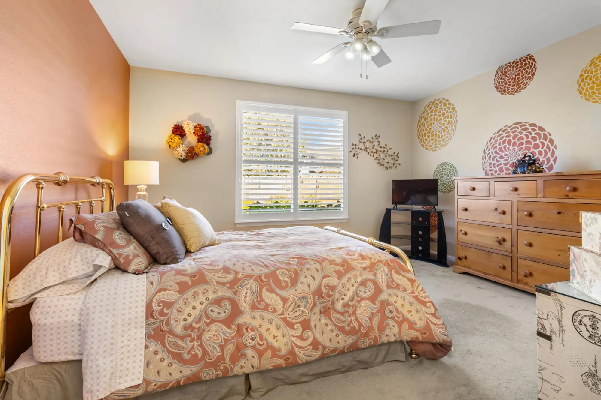 Property Slideshow image 20 of 60 | 7805 dearne way, Elk Grove, CA, 95757