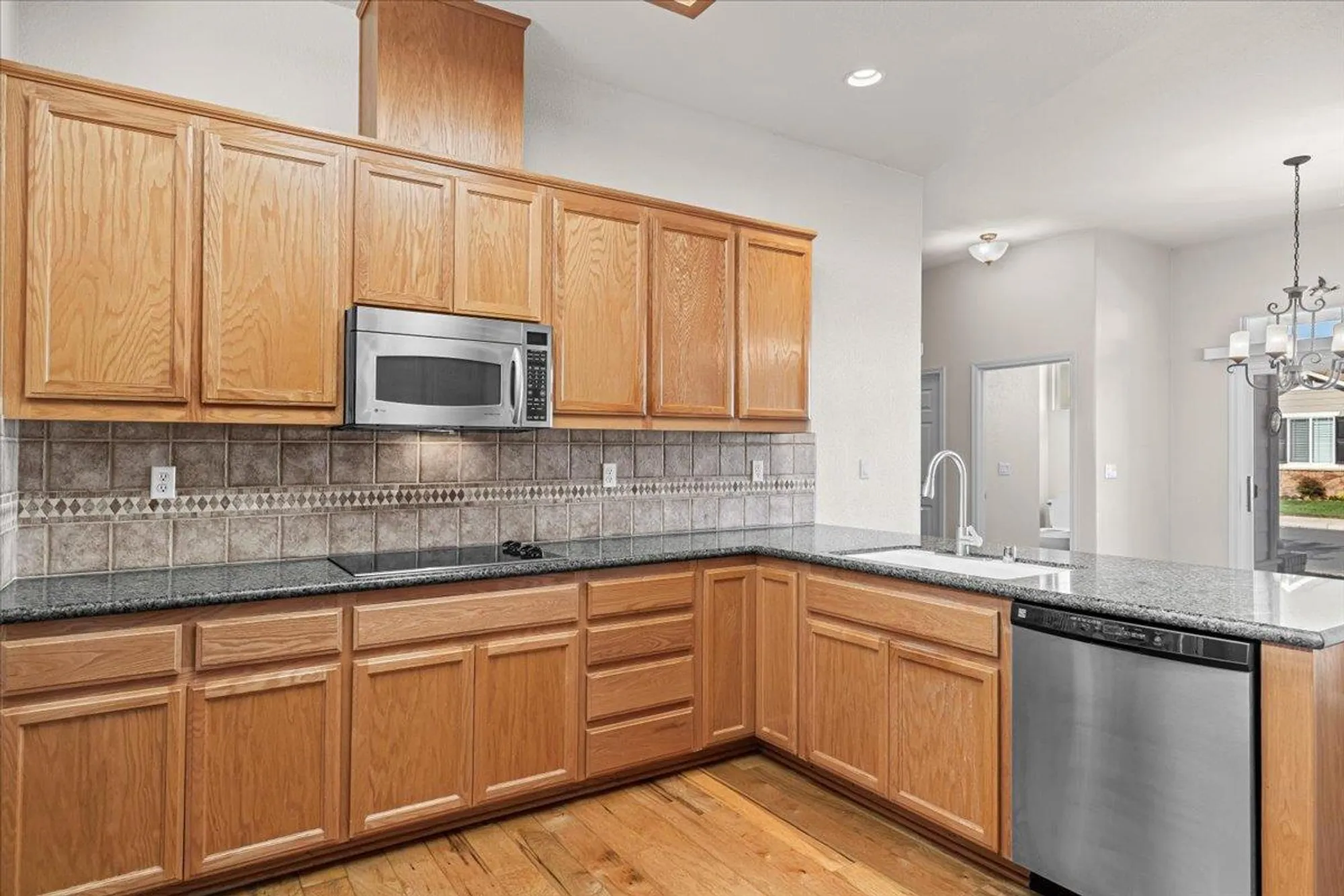 Property Slideshow image 27 of 65 | 1665 windy cove ln, Ripon, CA, 95366