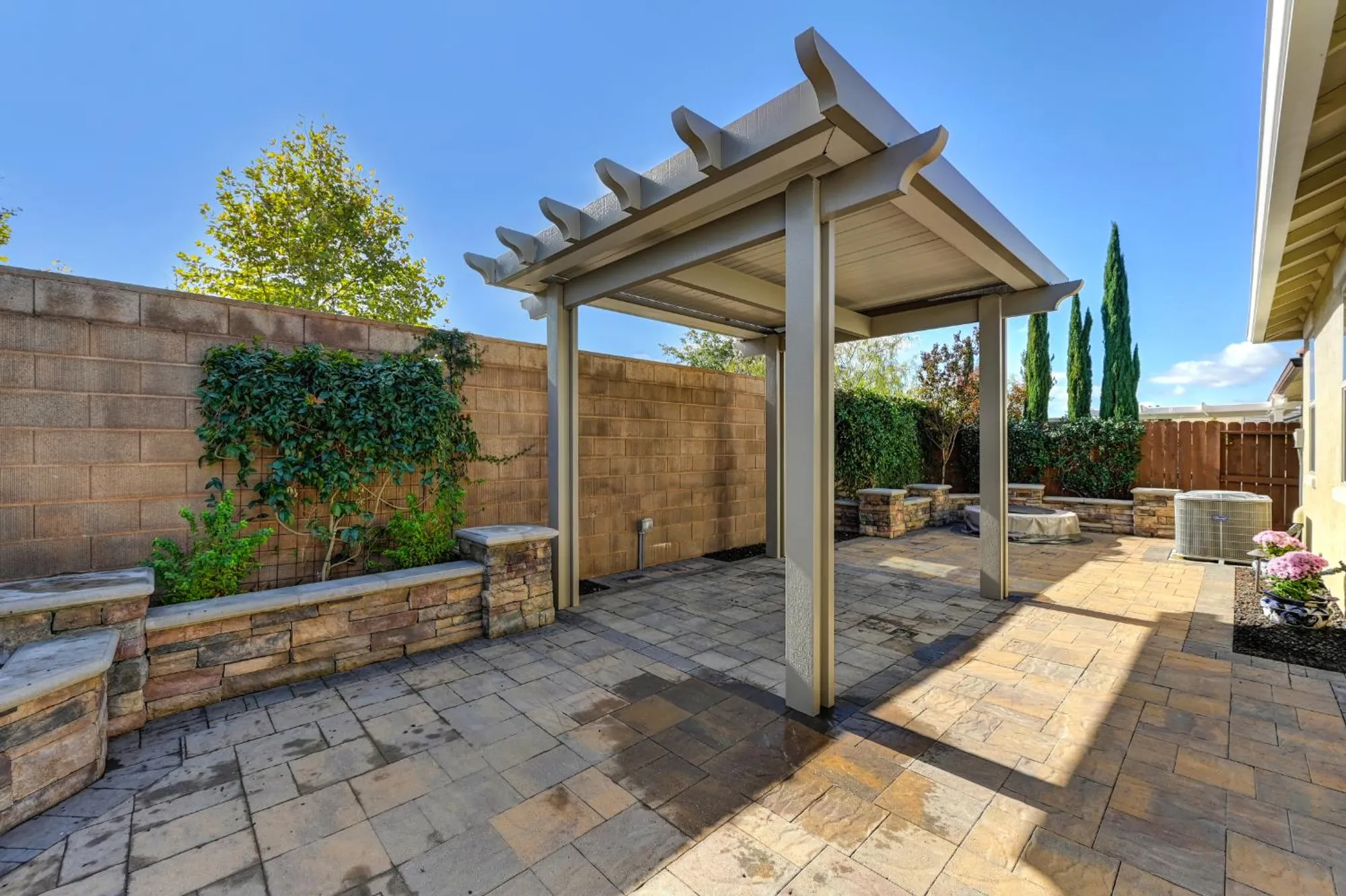 Property Slideshow image 23 of 32 | 4104 san andres way, El Dorado Hills, CA, 95762