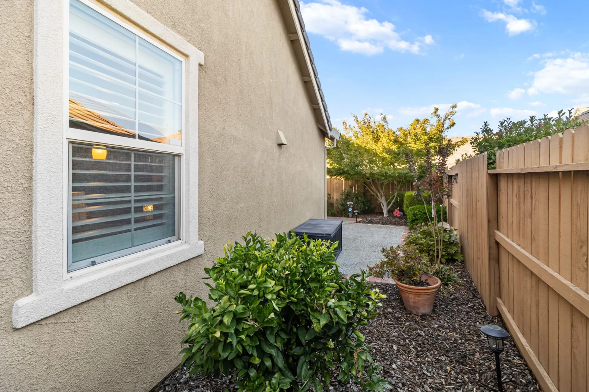 Property Slideshow image 37 of 60 | 7805 dearne way, Elk Grove, CA, 95757