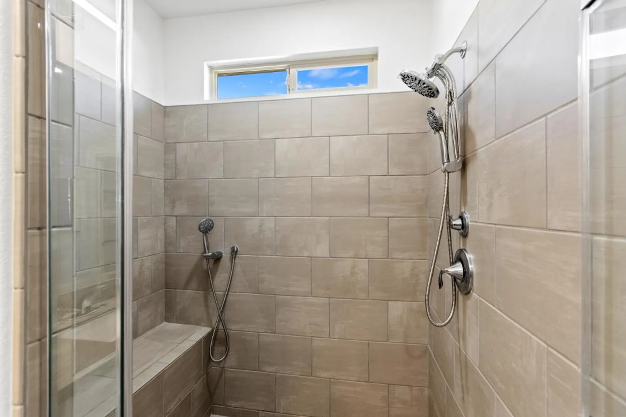 Property Slideshow image 25 of 66 | 9236 summer holly way, Sacramento, CA, 95829