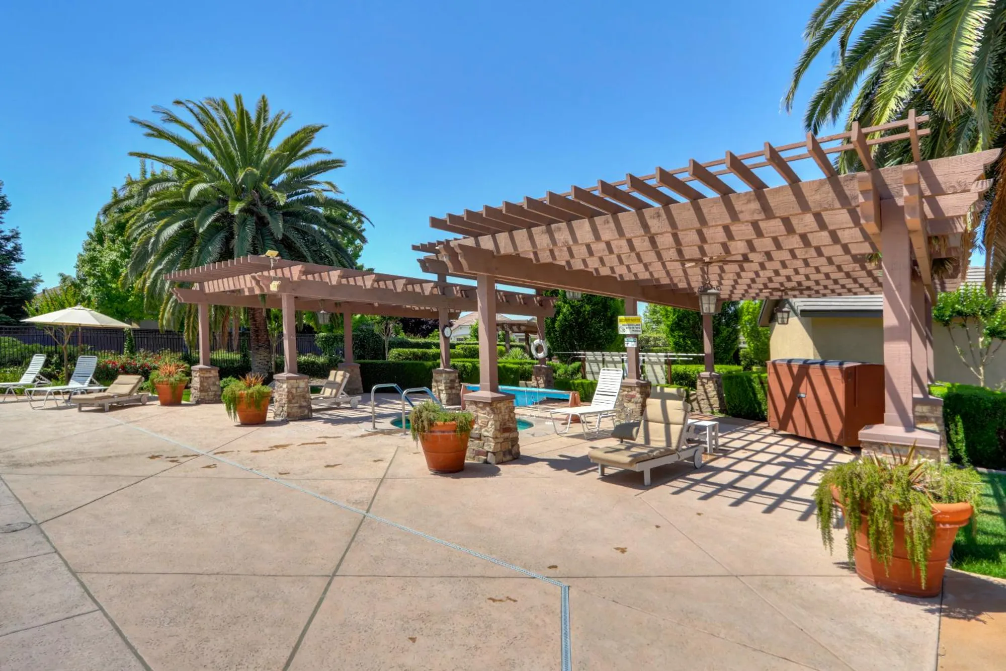 Property Slideshow image 46 of 60 | 7805 dearne way, Elk Grove, CA, 95757