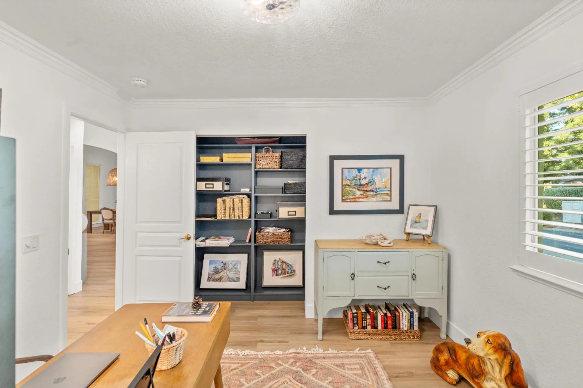 Property Slideshow image 16 of 55 | 7598 sunmore ln, Sacramento, CA, 95828
