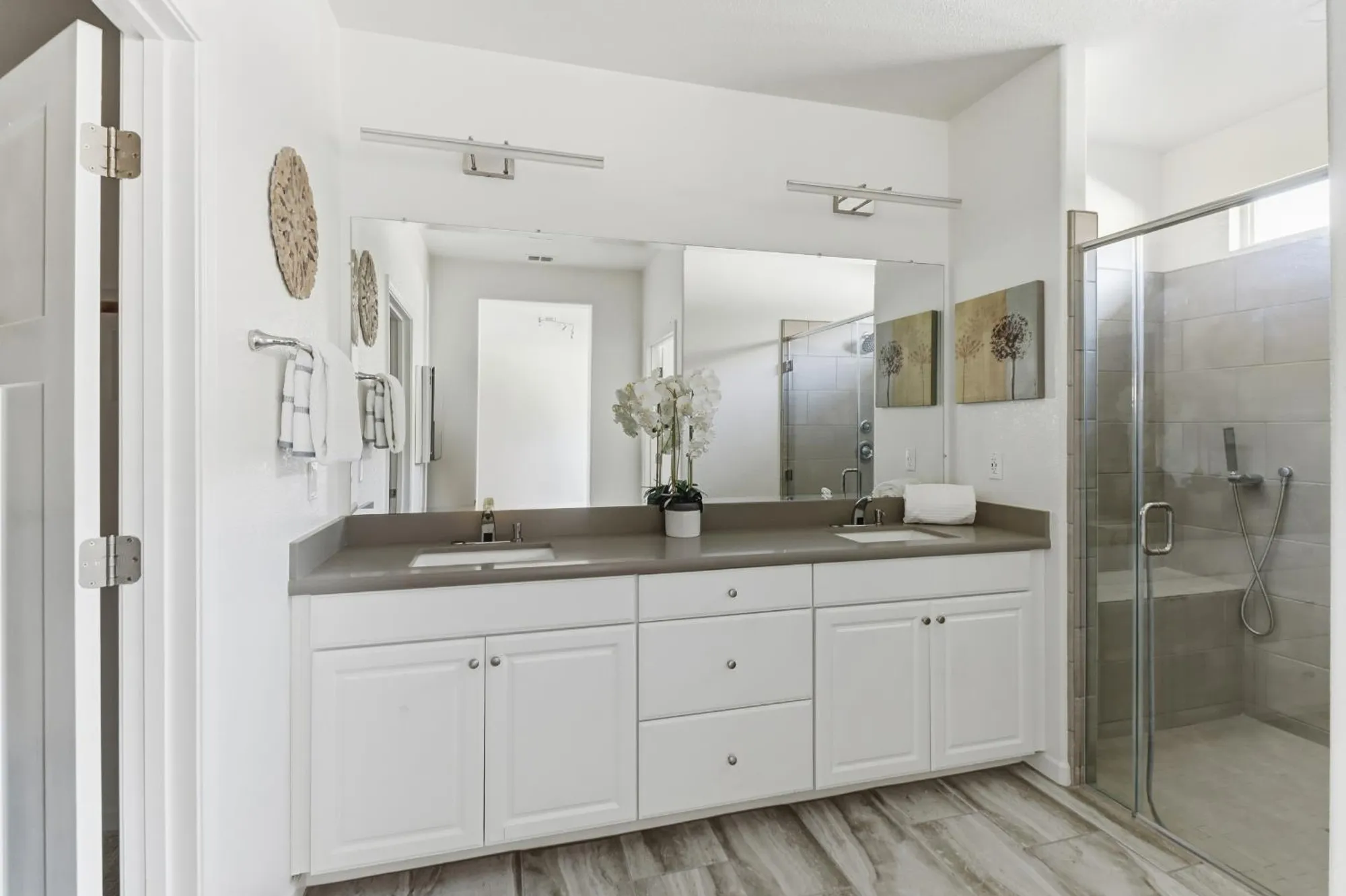 Property Slideshow image 23 of 66 | 9236 summer holly way, Sacramento, CA, 95829