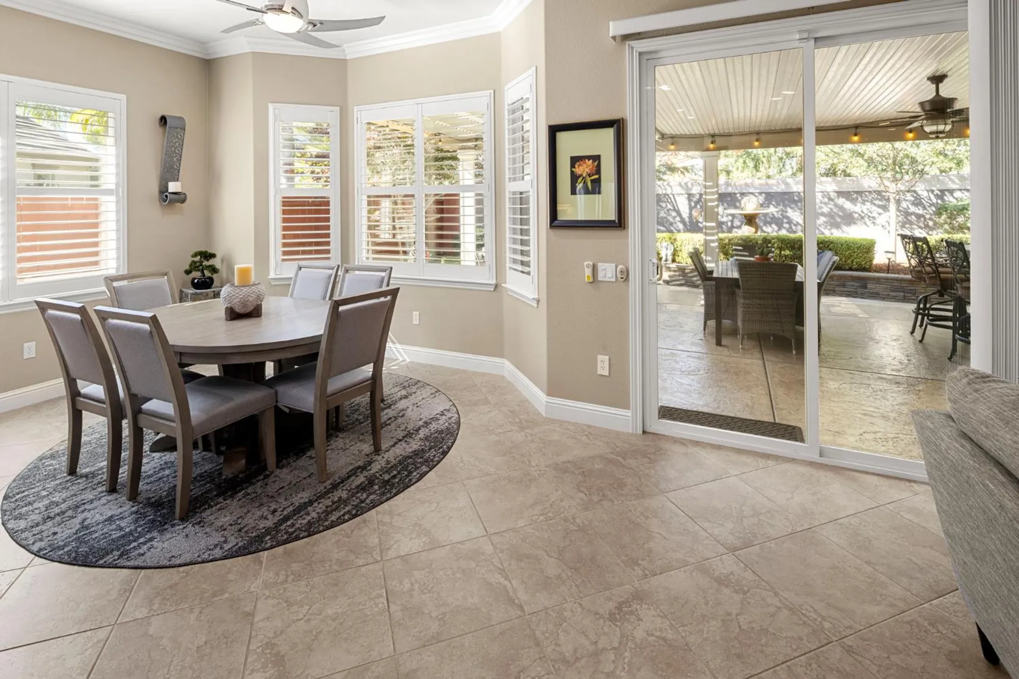 Property Slideshow image 14 of 48 | 2016 land end loop, Roseville, CA, 95747