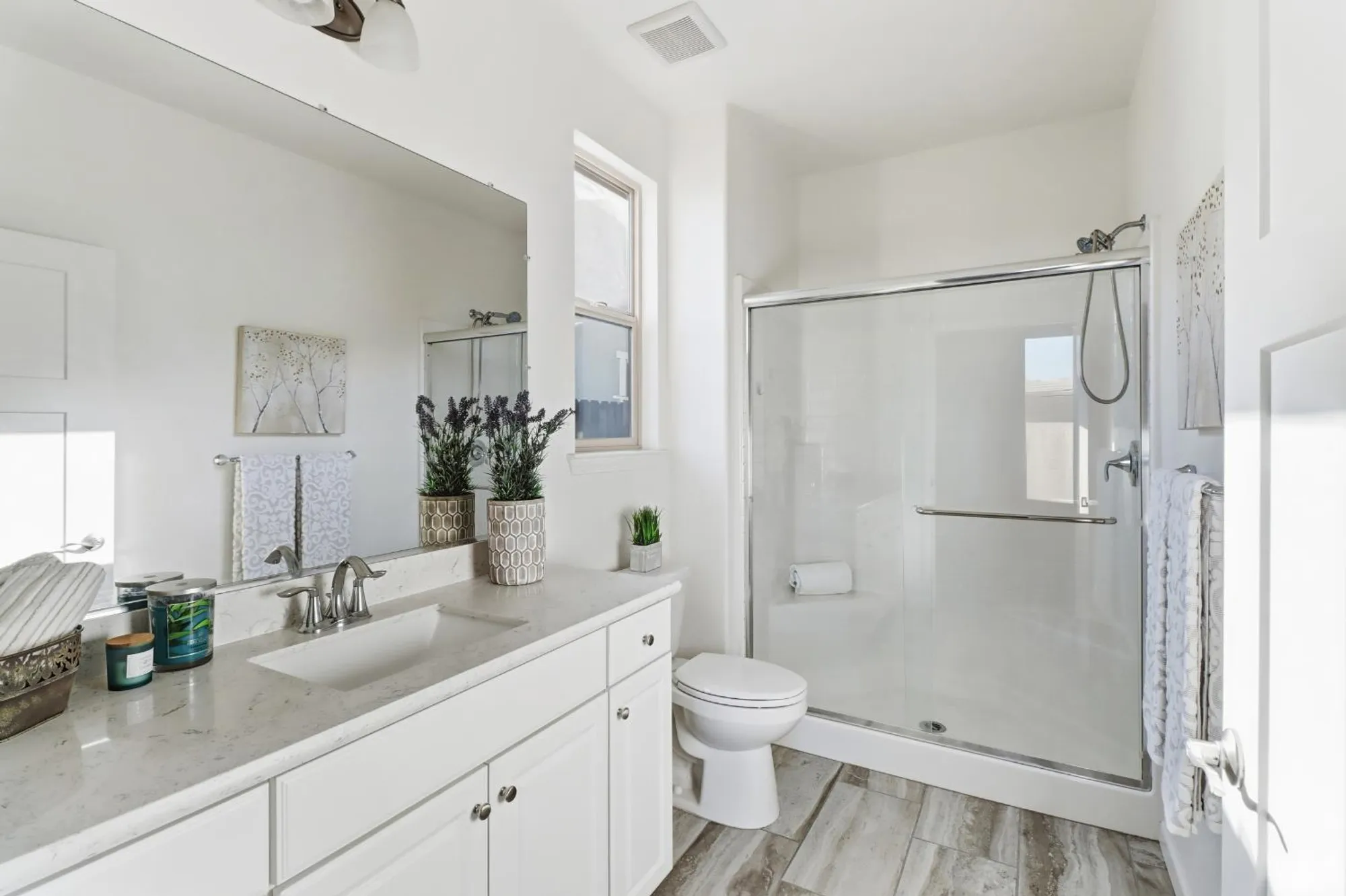 Property Slideshow image 36 of 66 | 9236 summer holly way, Sacramento, CA, 95829