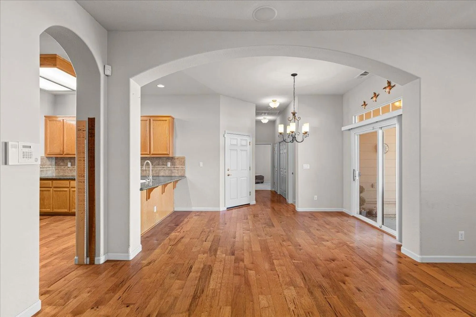 Property Slideshow image 22 of 65 | 1665 windy cove ln, Ripon, CA, 95366