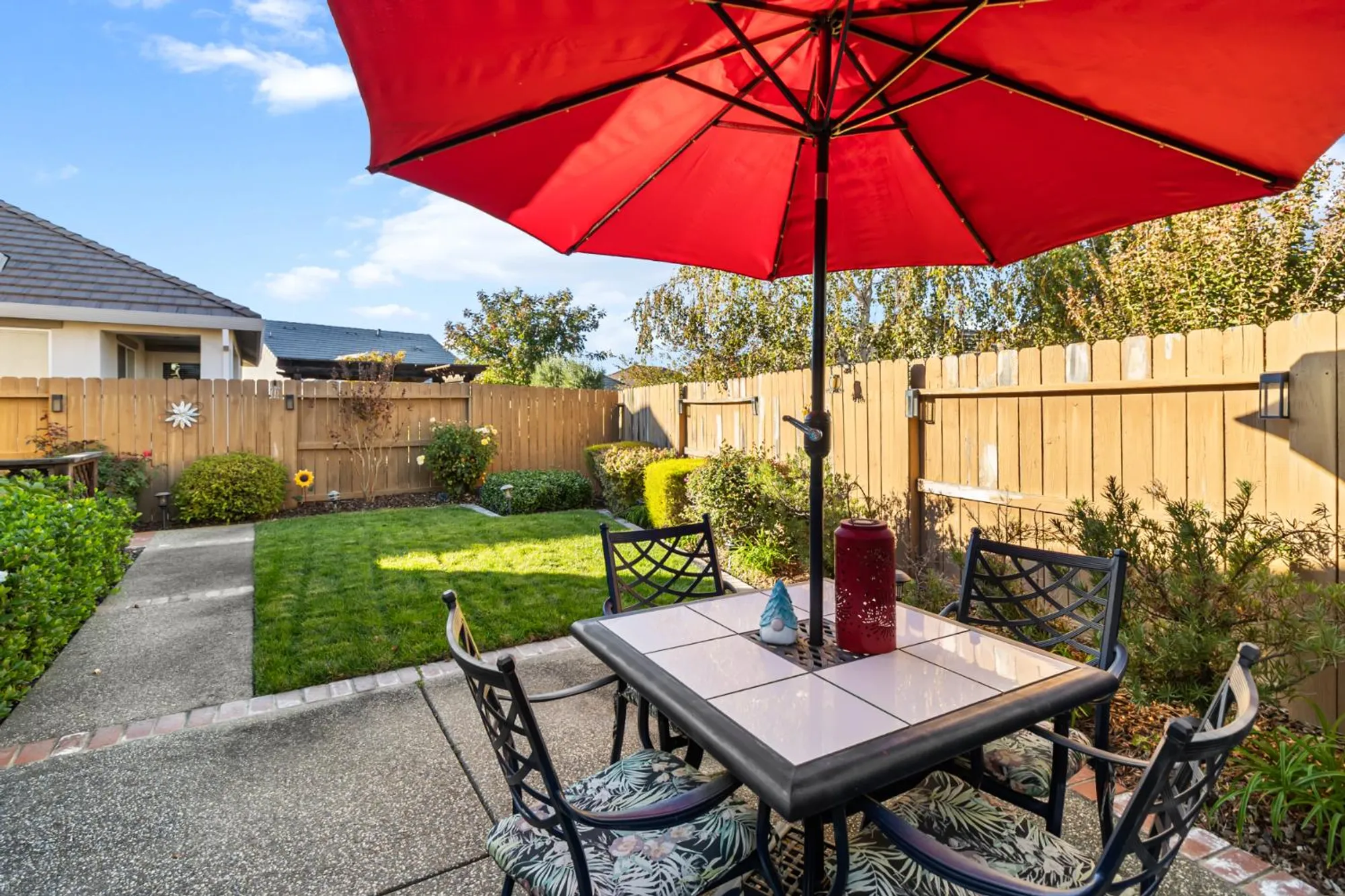 Property Slideshow image 31 of 60 | 7805 dearne way, Elk Grove, CA, 95757
