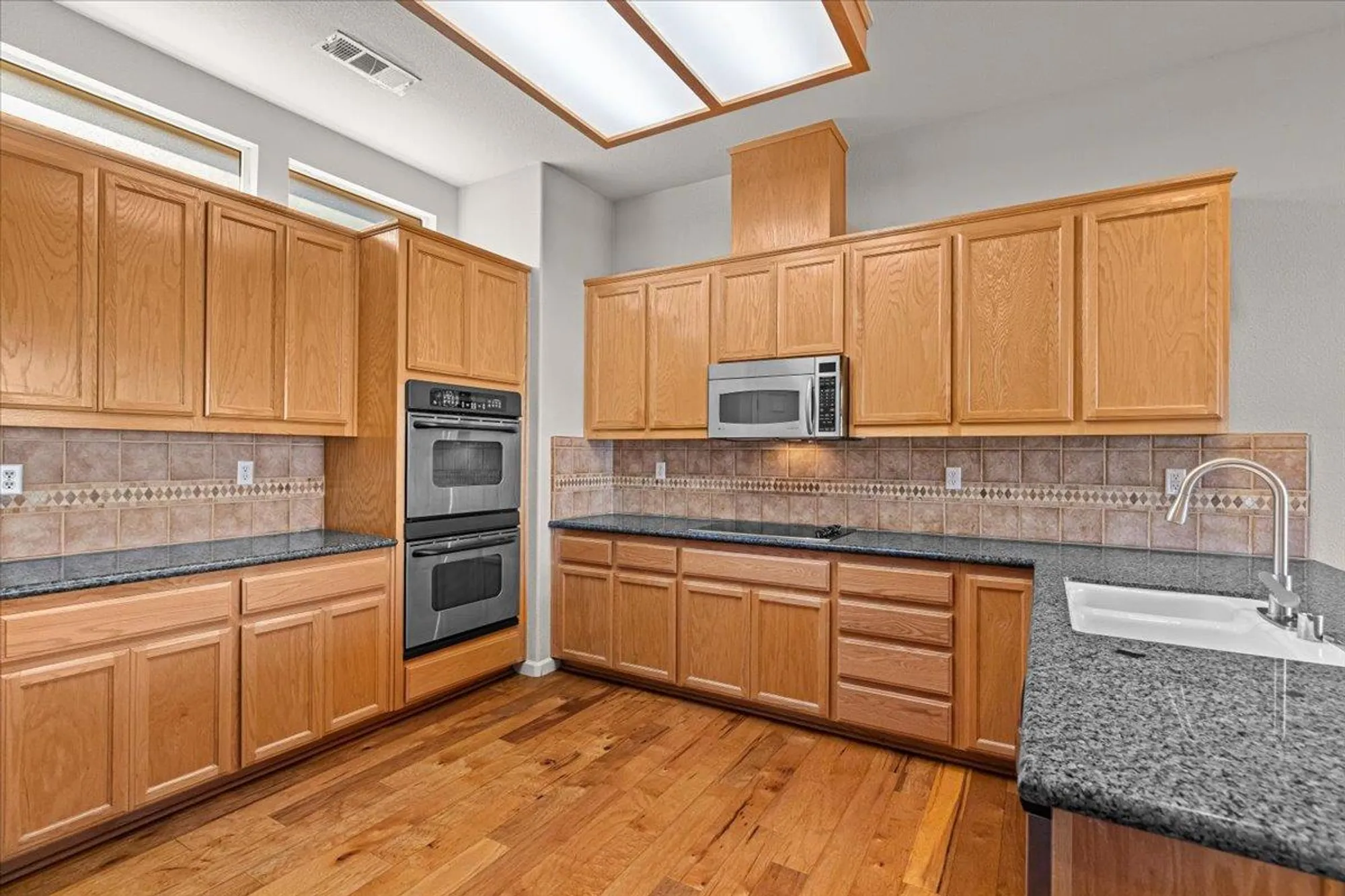 Property Slideshow image 25 of 65 | 1665 windy cove ln, Ripon, CA, 95366