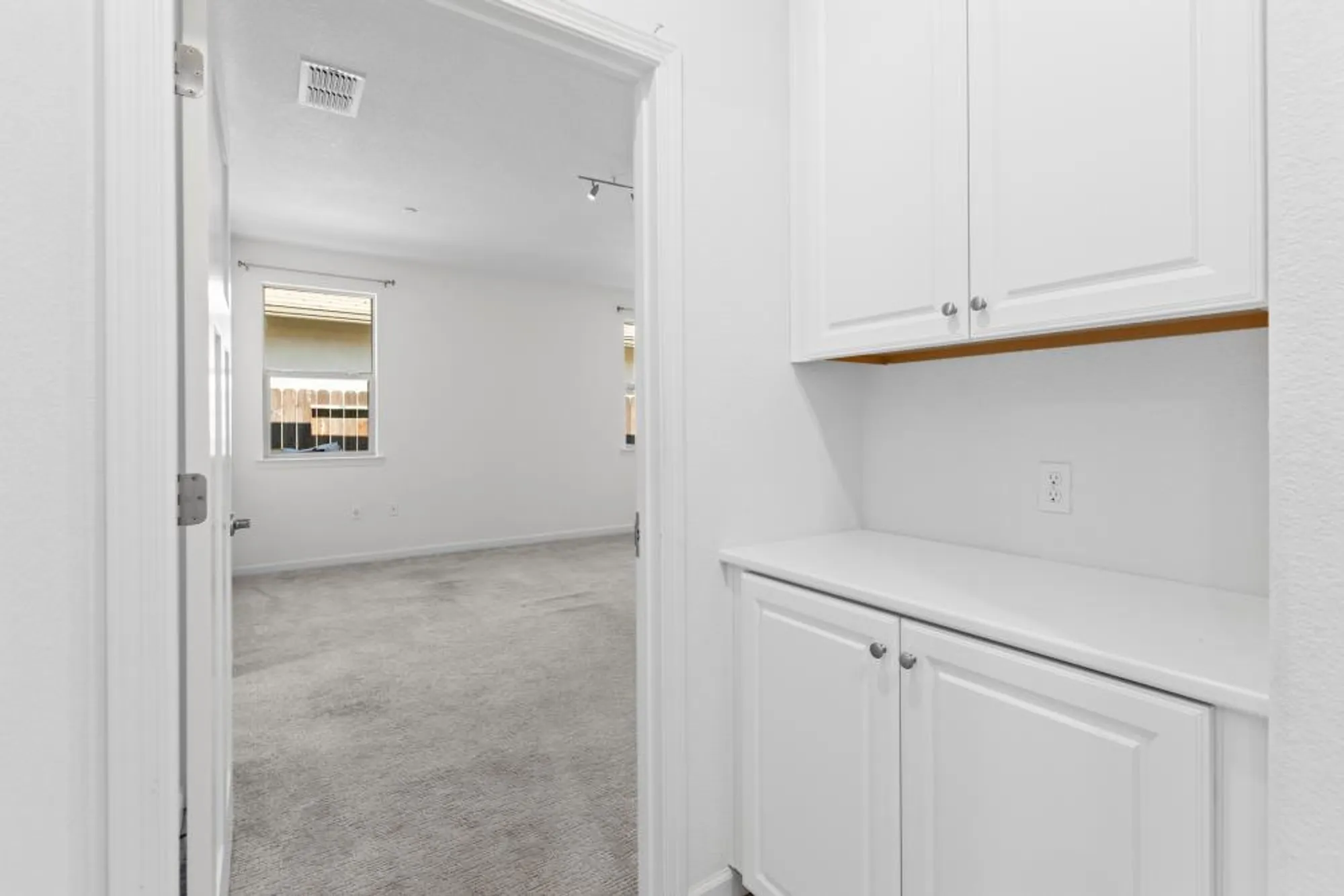 Property Slideshow image 18 of 66 | 9236 summer holly way, Sacramento, CA, 95829