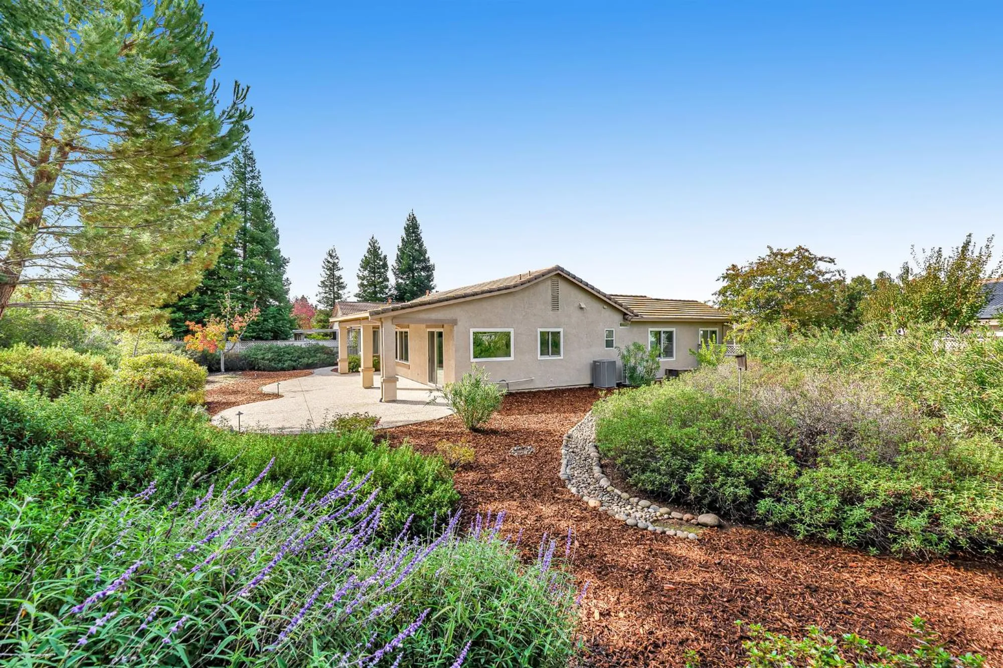 Property Slideshow image 6 of 30 | 1175 greenleaf ct, Lincoln, CA, 95648