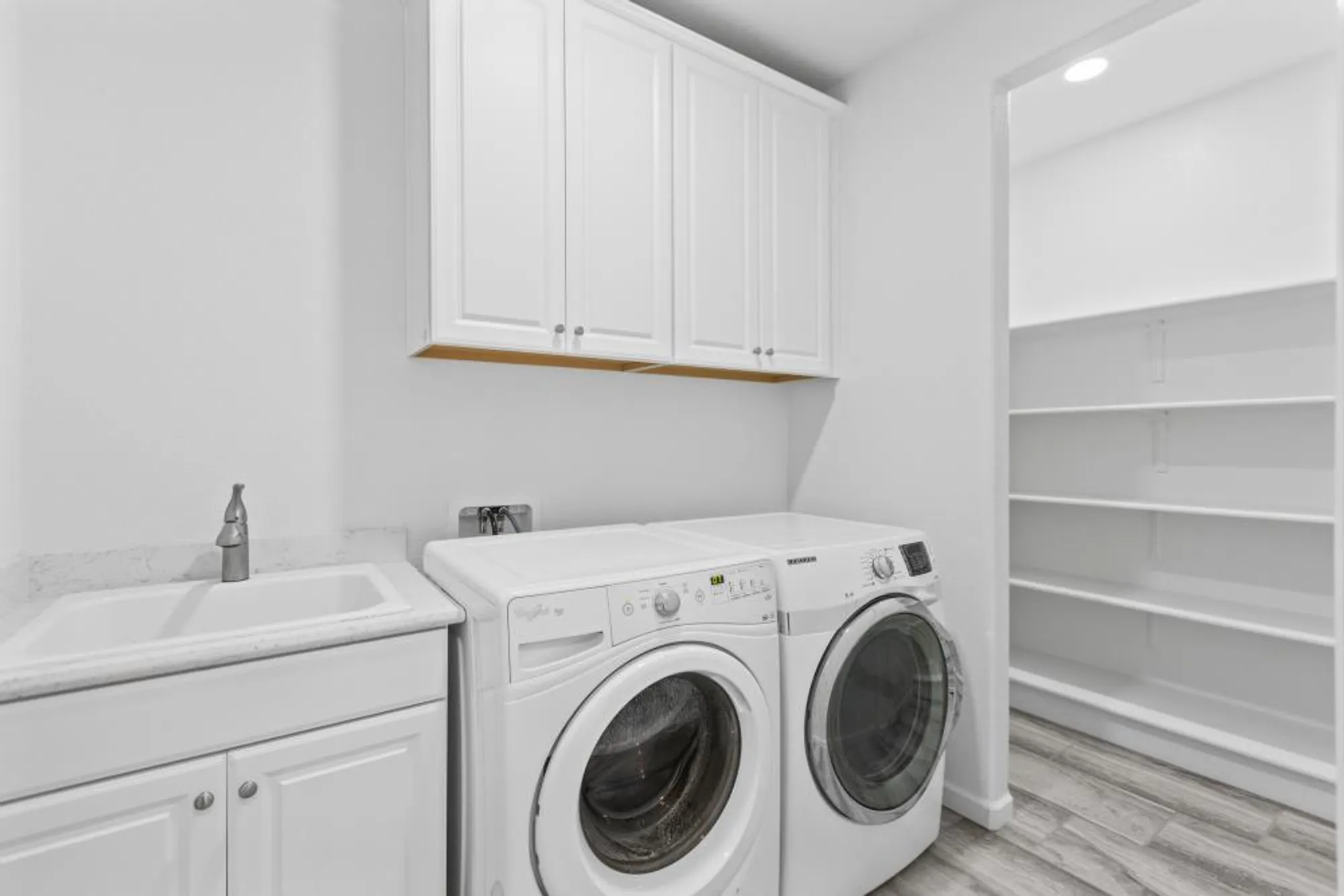 Property Slideshow image 32 of 66 | 9236 summer holly way, Sacramento, CA, 95829