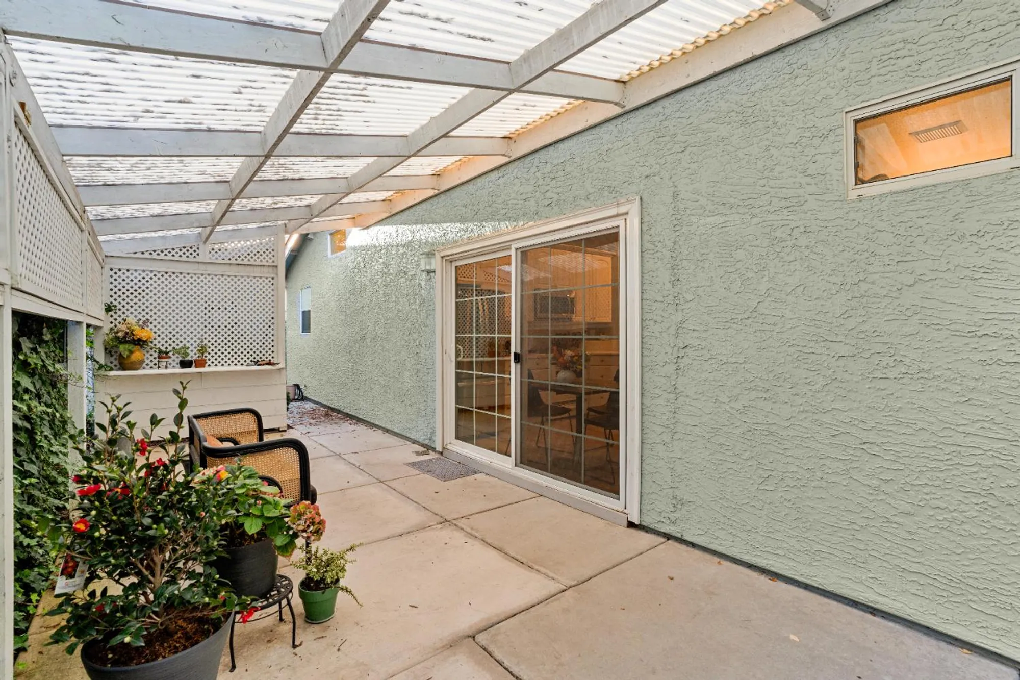 Property Slideshow image 48 of 55 | 7598 sunmore ln, Sacramento, CA, 95828