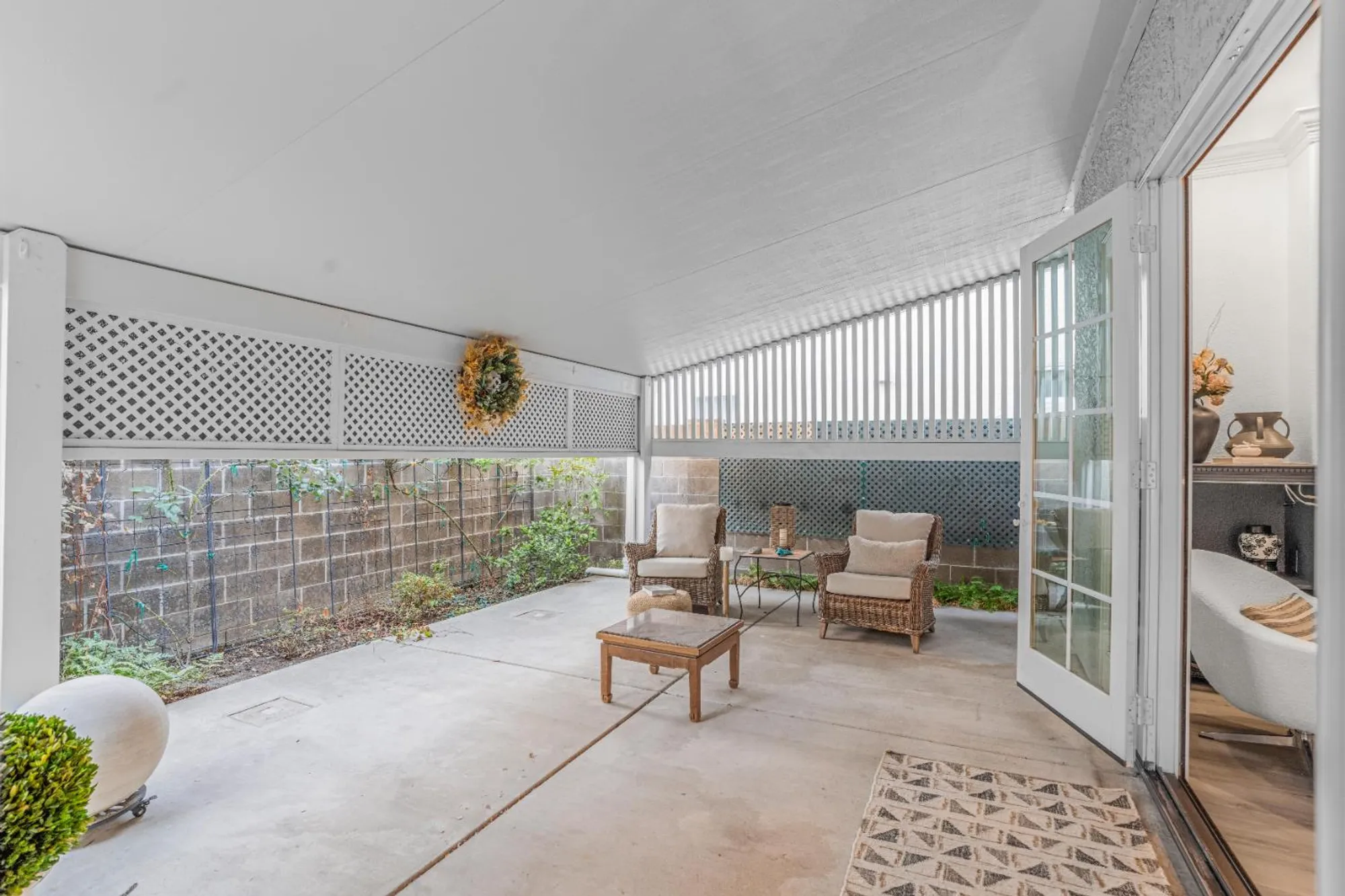 Property Slideshow image 41 of 55 | 7598 sunmore ln, Sacramento, CA, 95828