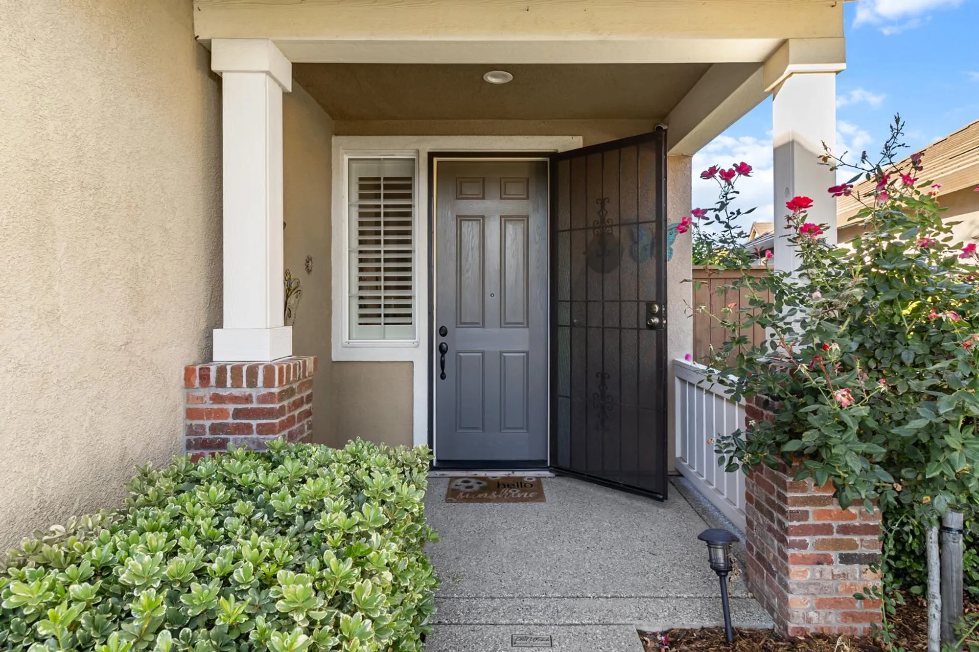 Property Slideshow image 8 of 60 | 7805 dearne way, Elk Grove, CA, 95757