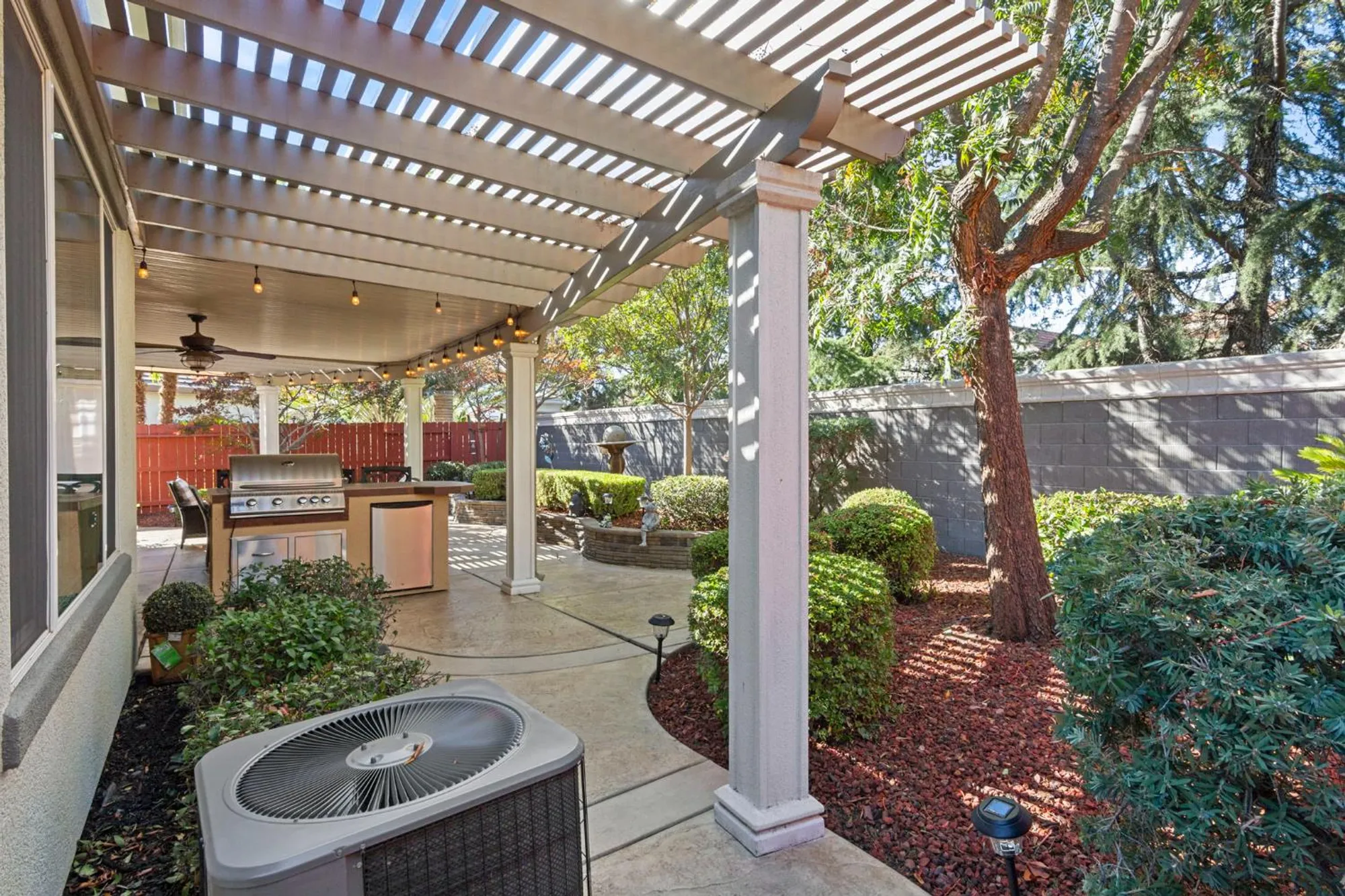 Property Slideshow image 45 of 48 | 2016 land end loop, Roseville, CA, 95747