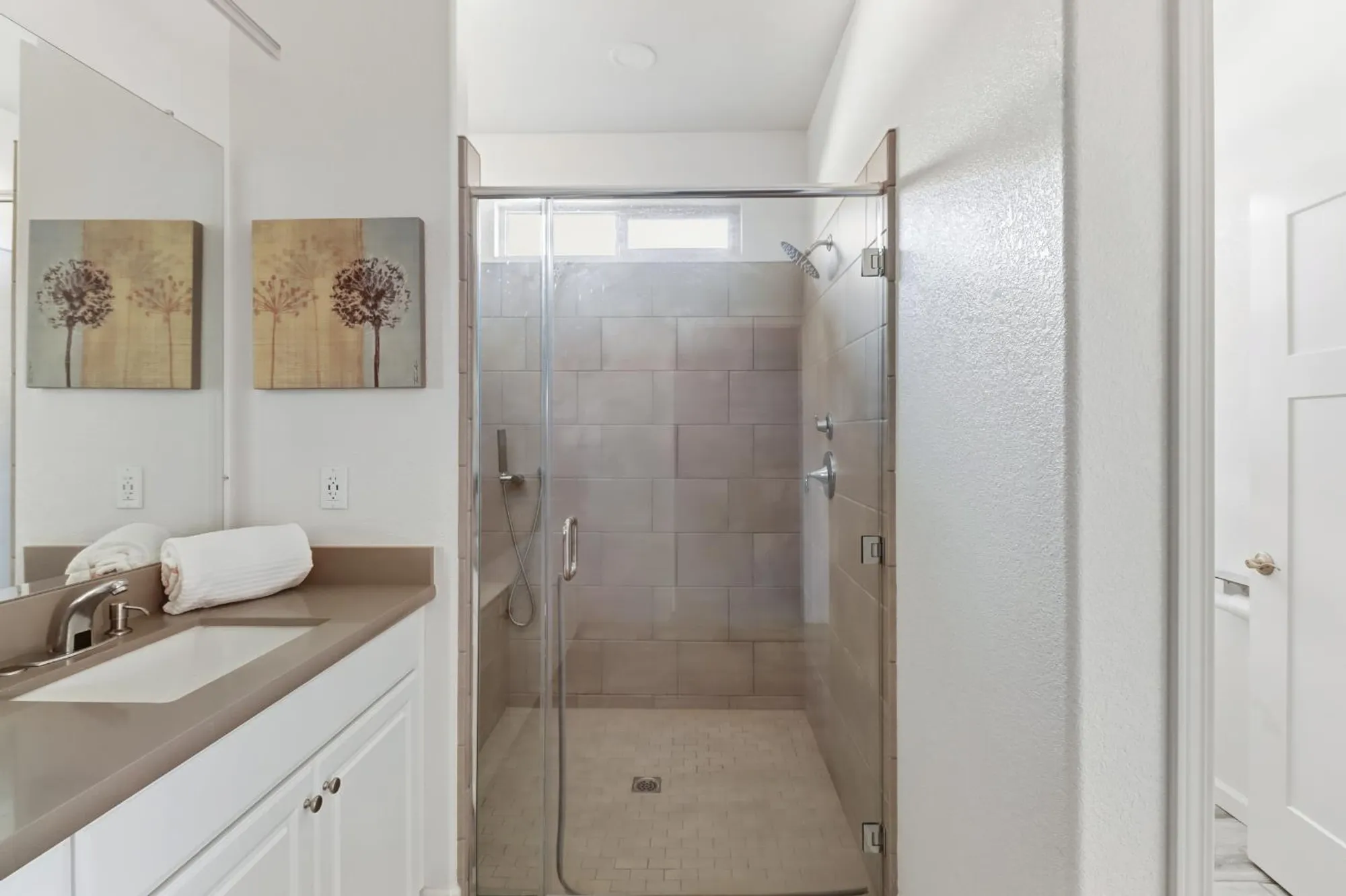 Property Slideshow image 24 of 66 | 9236 summer holly way, Sacramento, CA, 95829