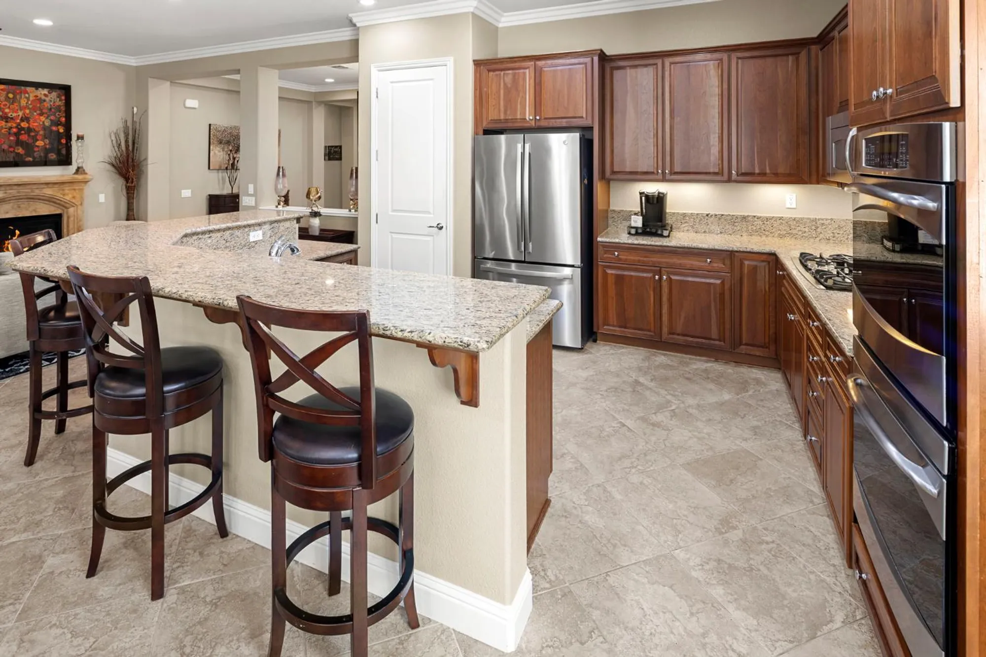 Property Slideshow image 17 of 48 | 2016 land end loop, Roseville, CA, 95747