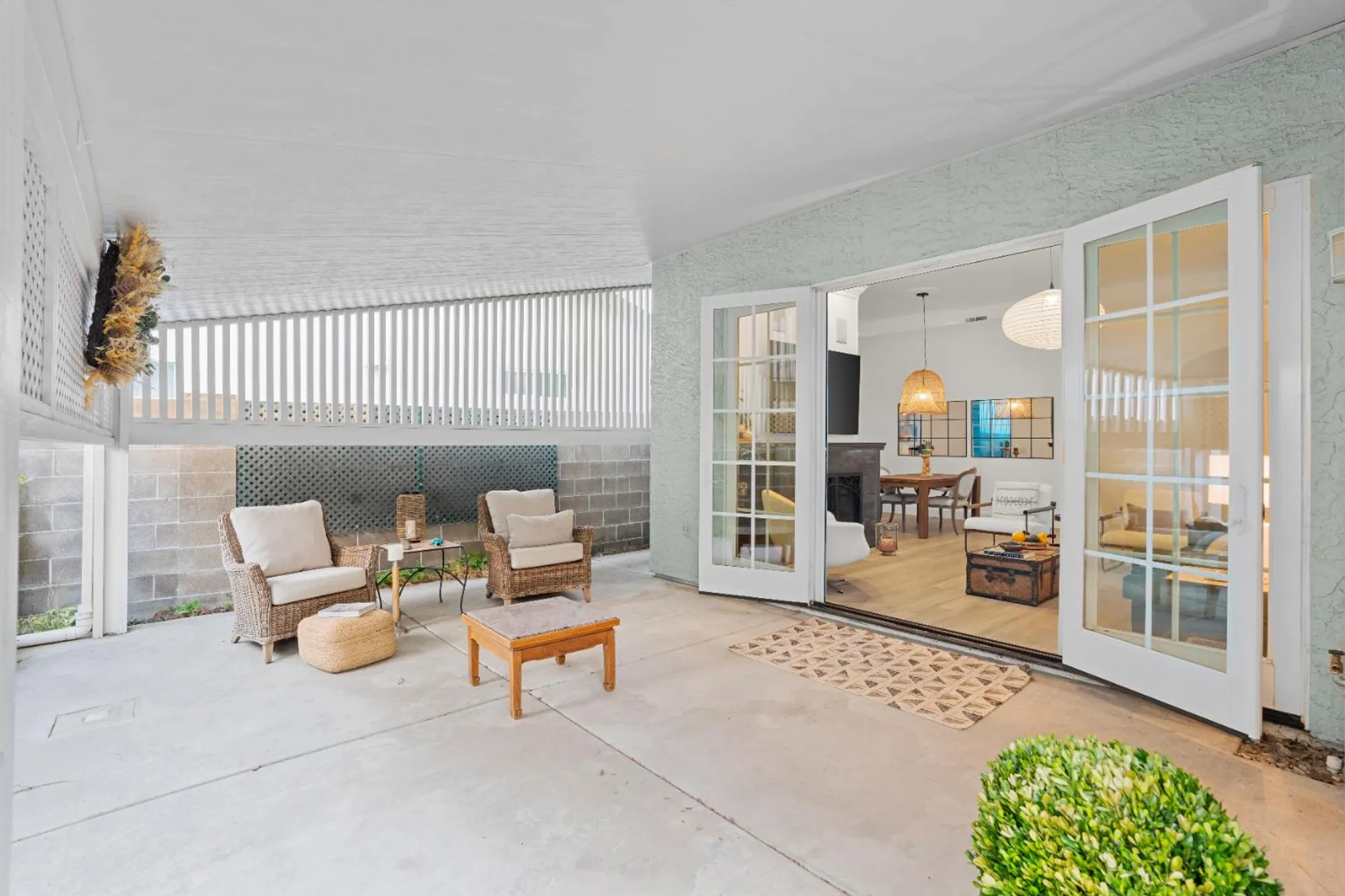 Property Slideshow image 42 of 55 | 7598 sunmore ln, Sacramento, CA, 95828