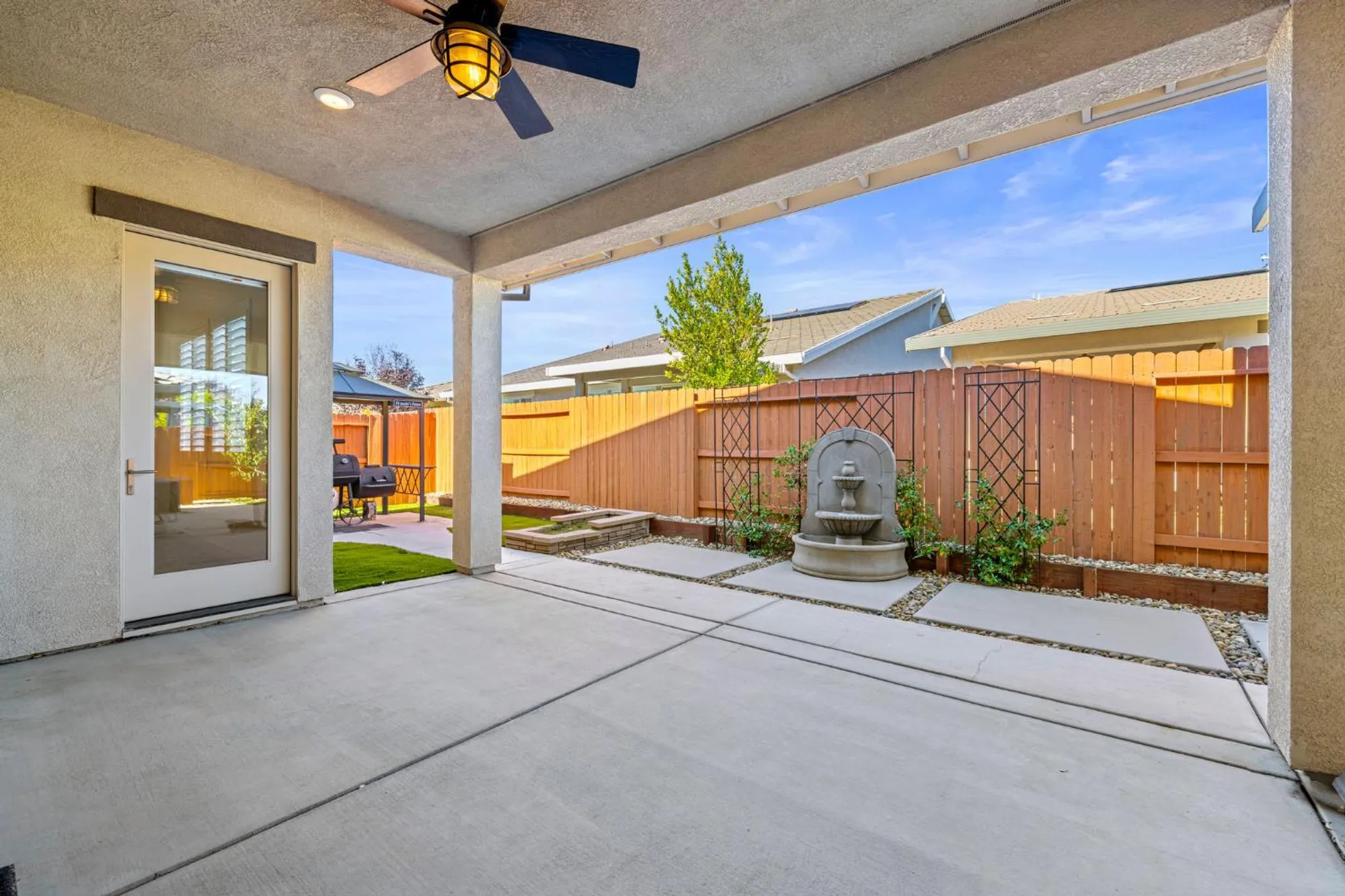 Property Slideshow image 12 of 16 | 6281 element ln, Roseville, CA, 95747