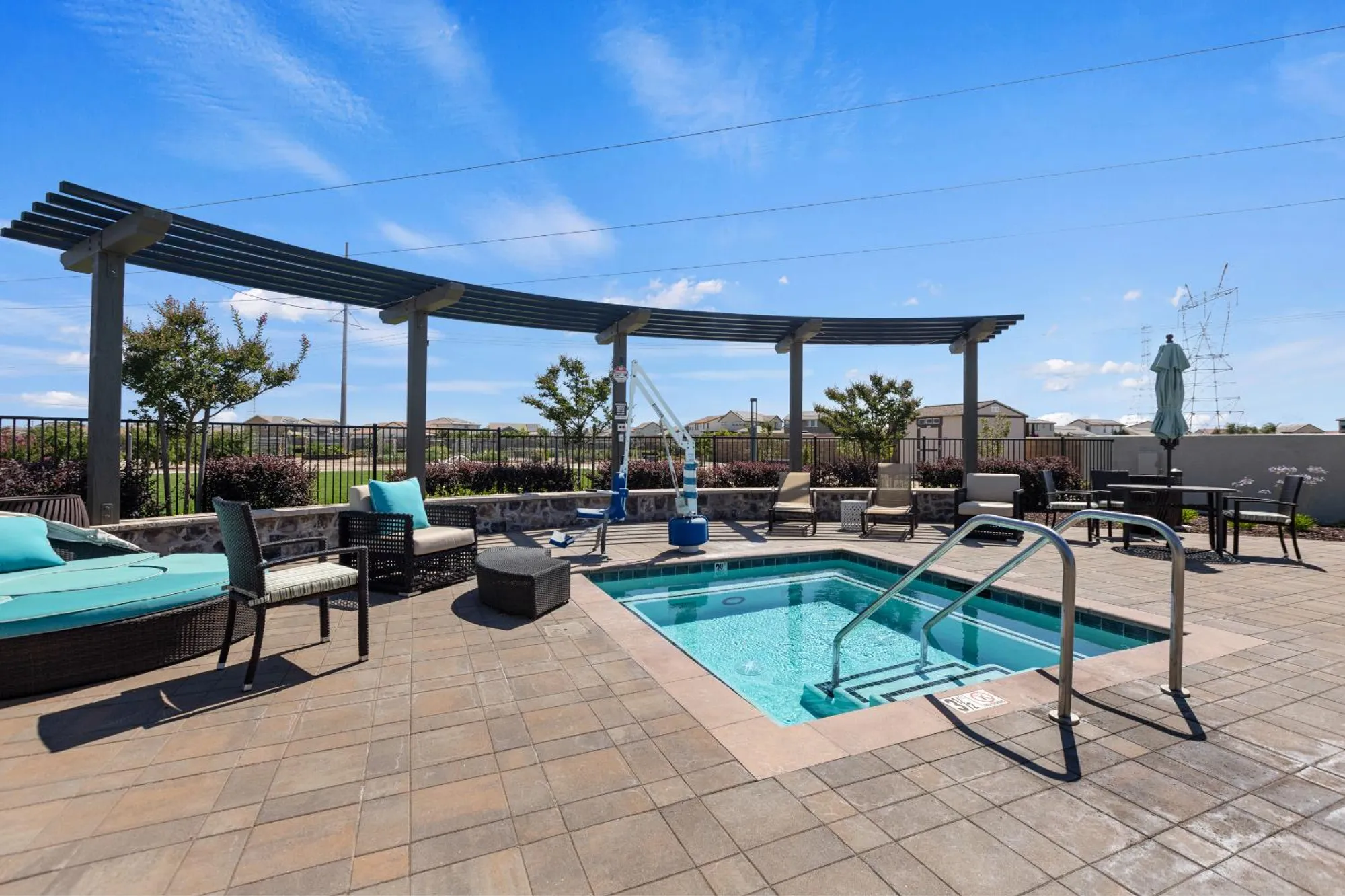 Property Slideshow image 46 of 66 | 9236 summer holly way, Sacramento, CA, 95829