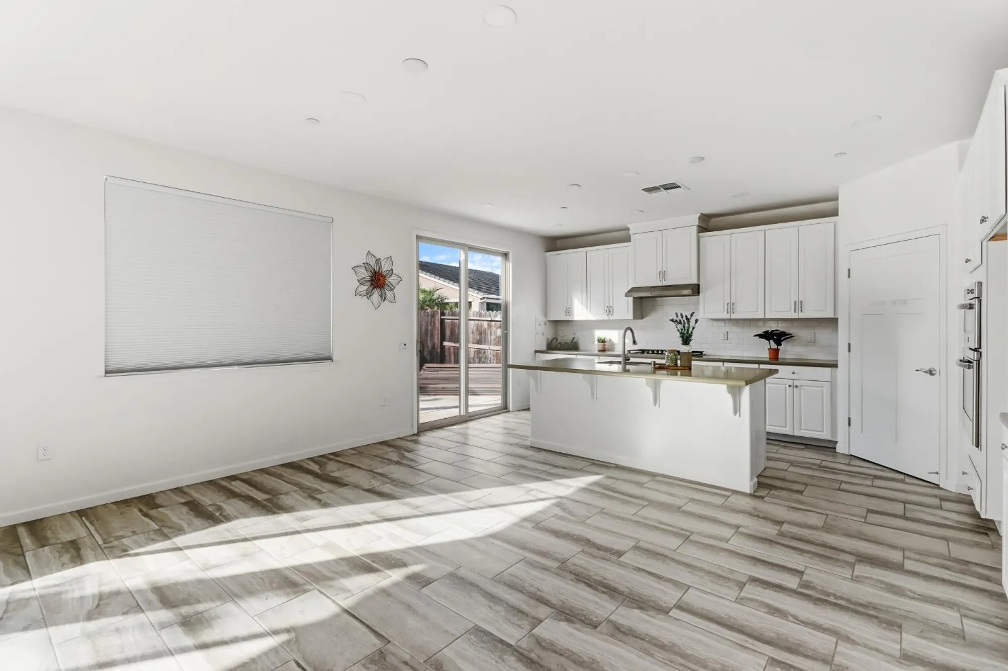 Property Slideshow image 12 of 66 | 9236 summer holly way, Sacramento, CA, 95829