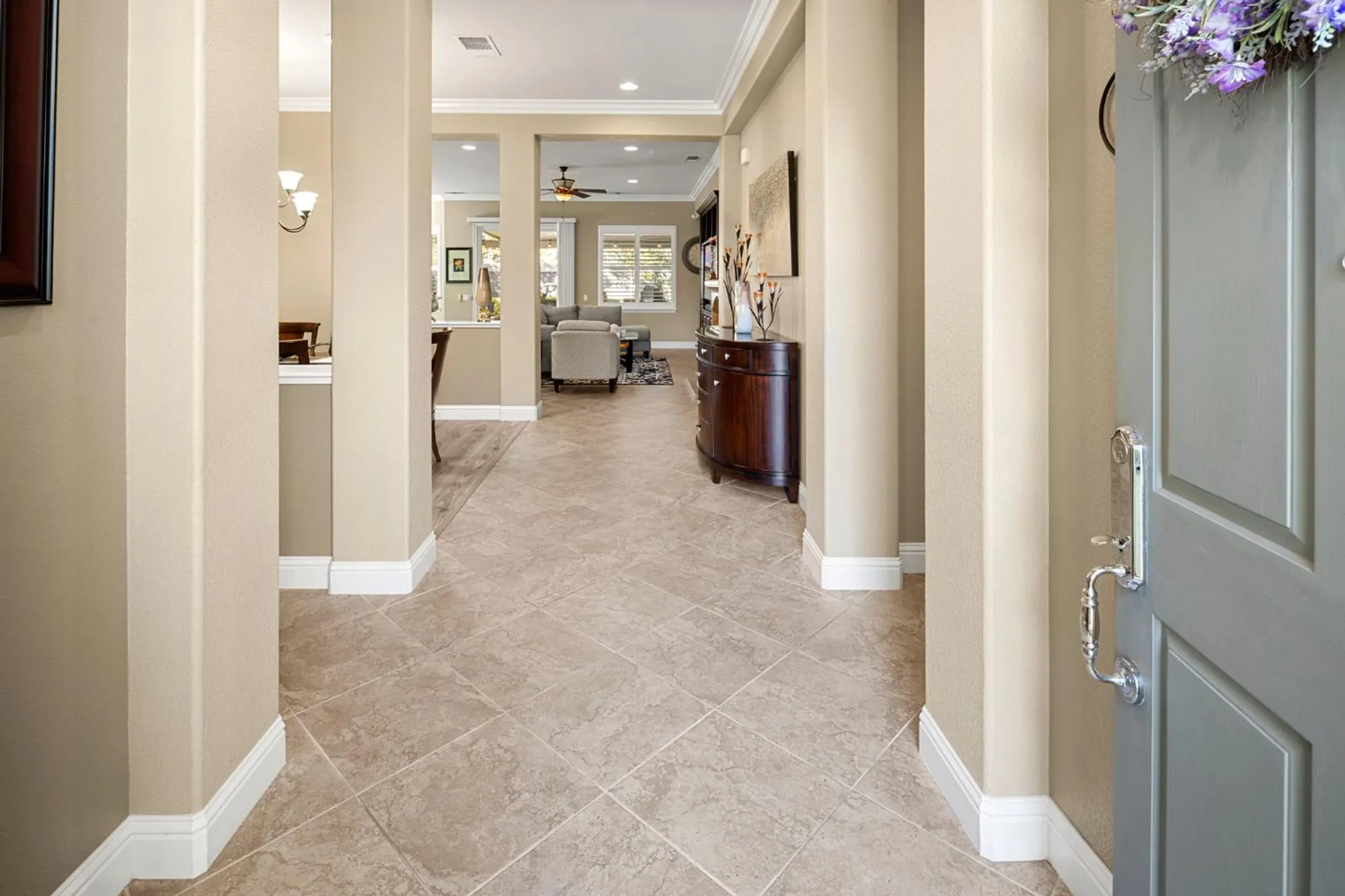 Property Slideshow image 5 of 48 | 2016 land end loop, Roseville, CA, 95747