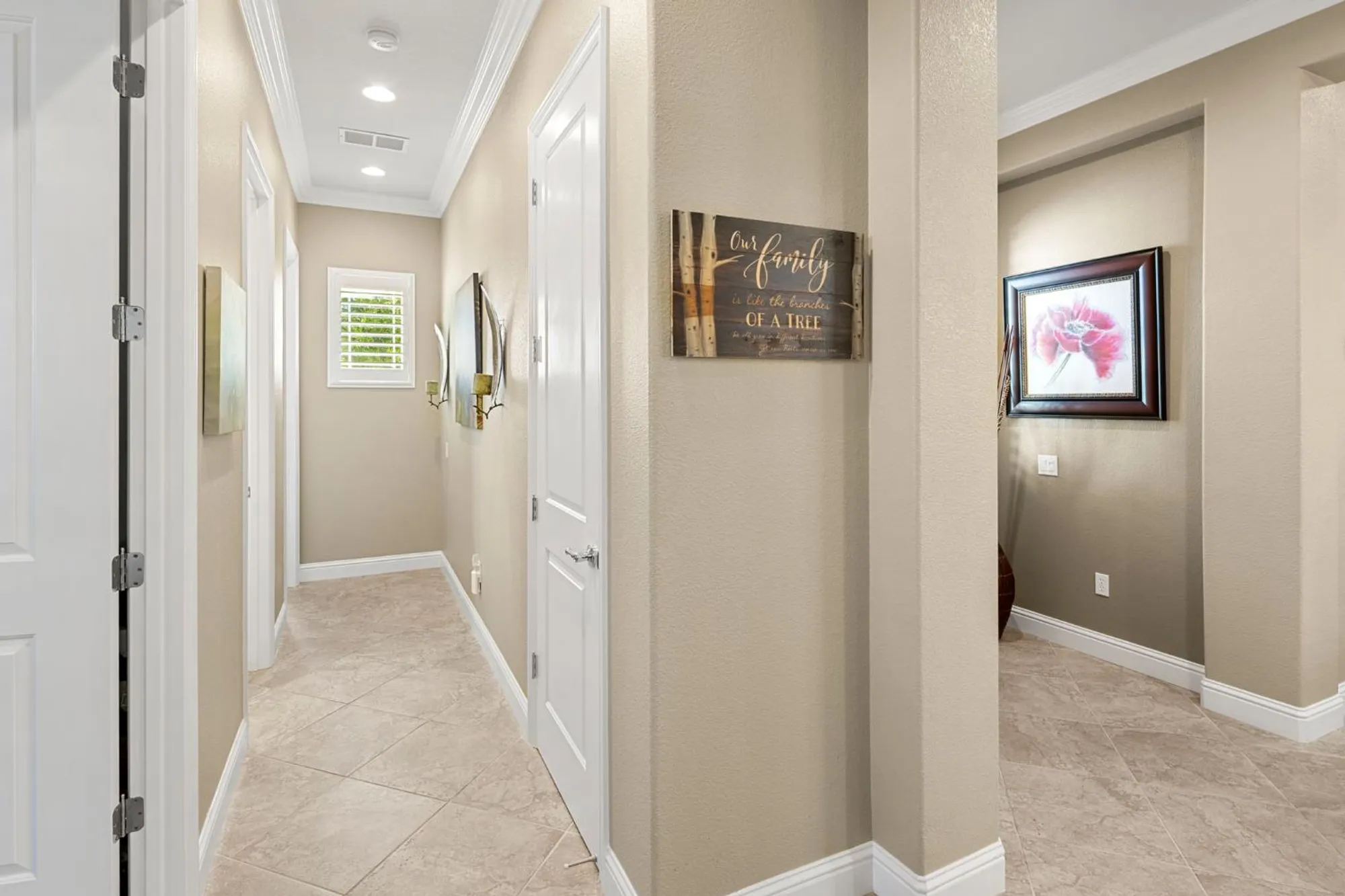 Property Slideshow image 33 of 48 | 2016 land end loop, Roseville, CA, 95747