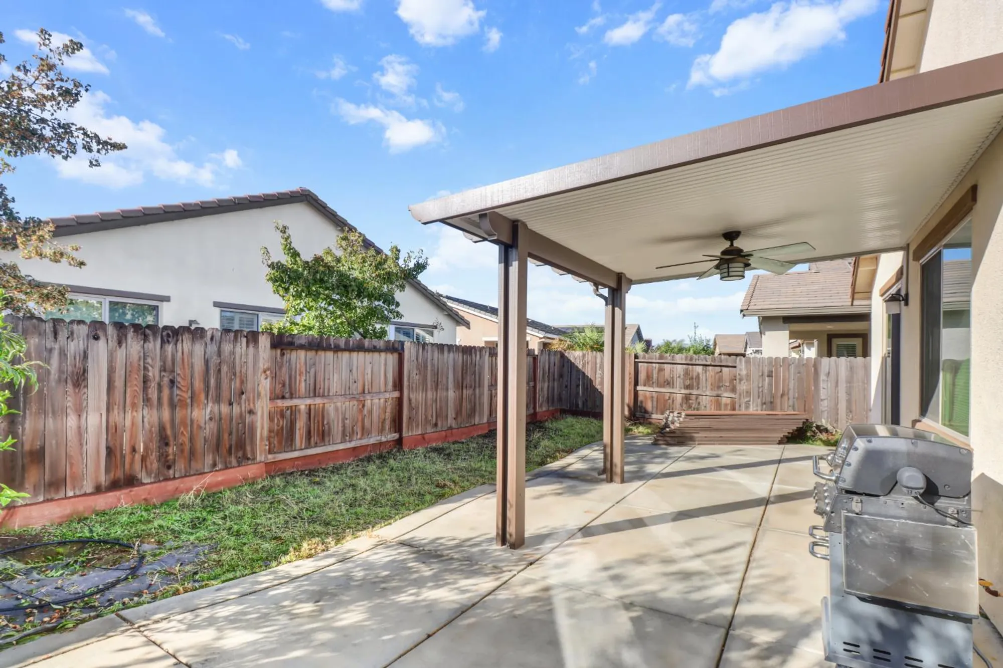 Property Slideshow image 39 of 66 | 9236 summer holly way, Sacramento, CA, 95829