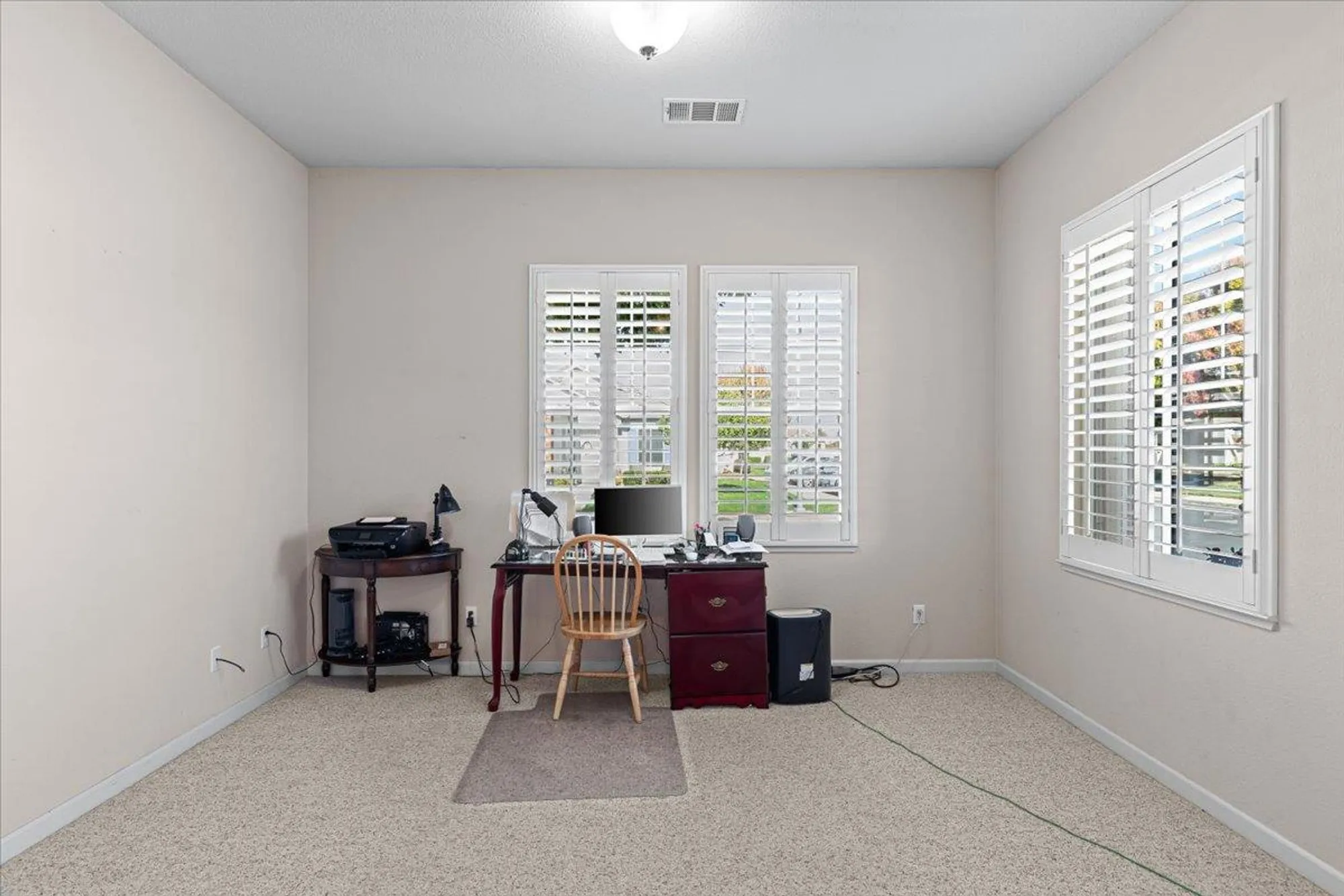 Property Slideshow image 7 of 65 | 1665 windy cove ln, Ripon, CA, 95366