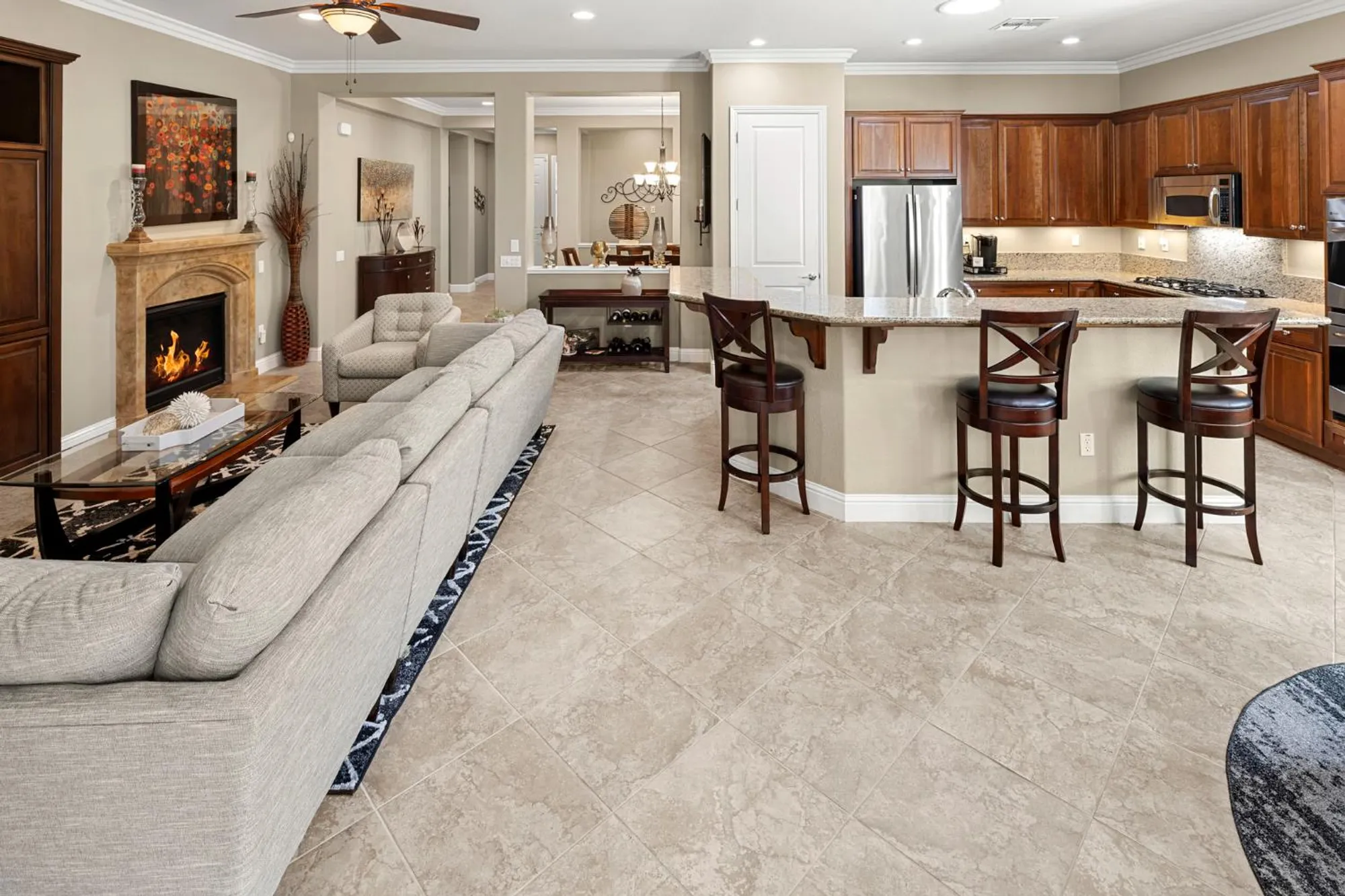 Property Slideshow image 16 of 48 | 2016 land end loop, Roseville, CA, 95747