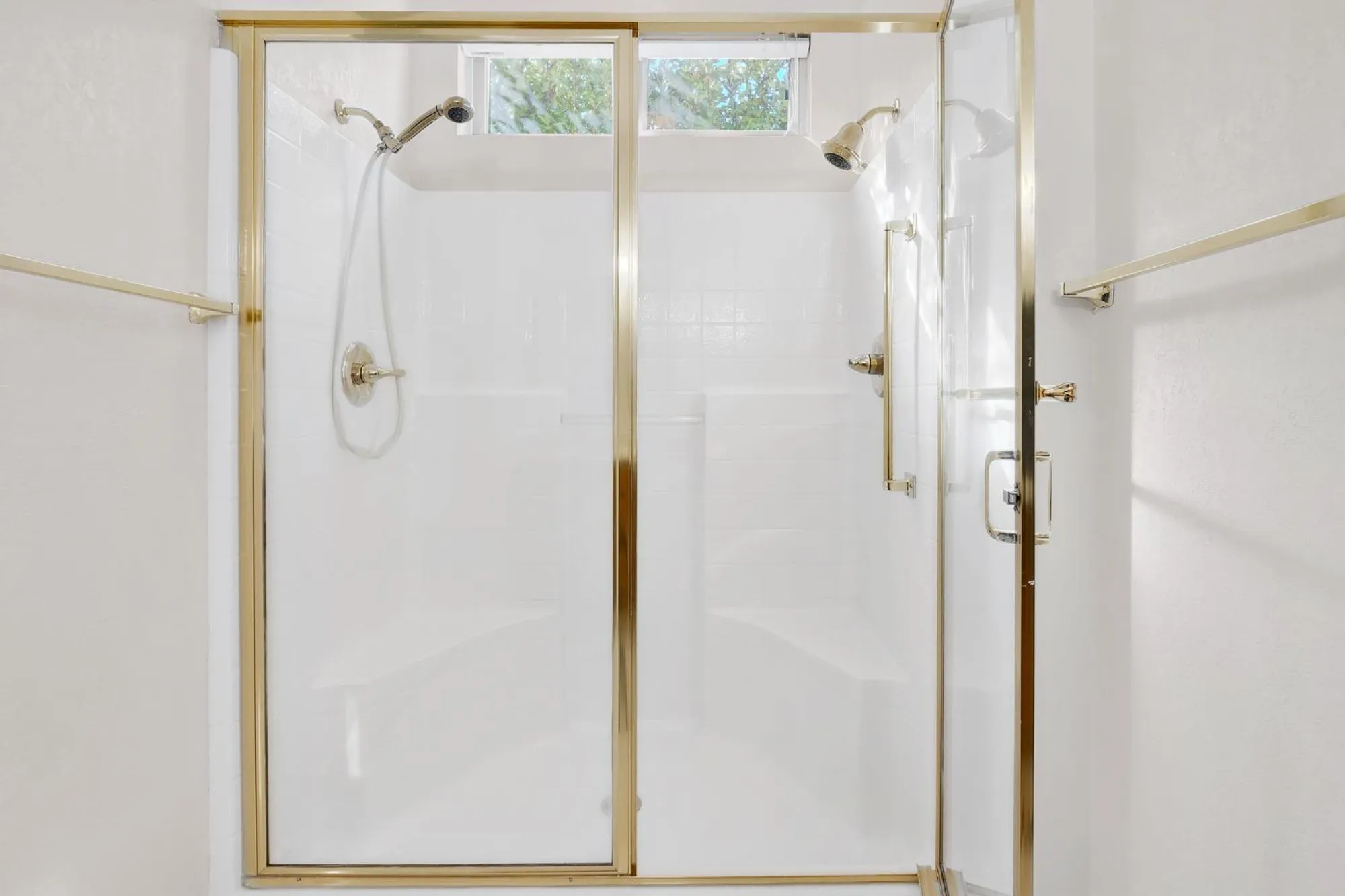 Property Slideshow image 18 of 30 | 1175 greenleaf ct, Lincoln, CA, 95648