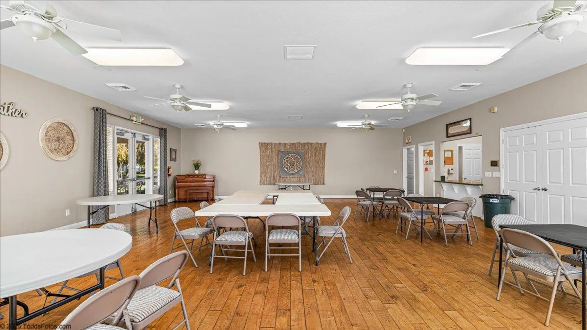 Property Slideshow image 56 of 65 | 1665 windy cove ln, Ripon, CA, 95366