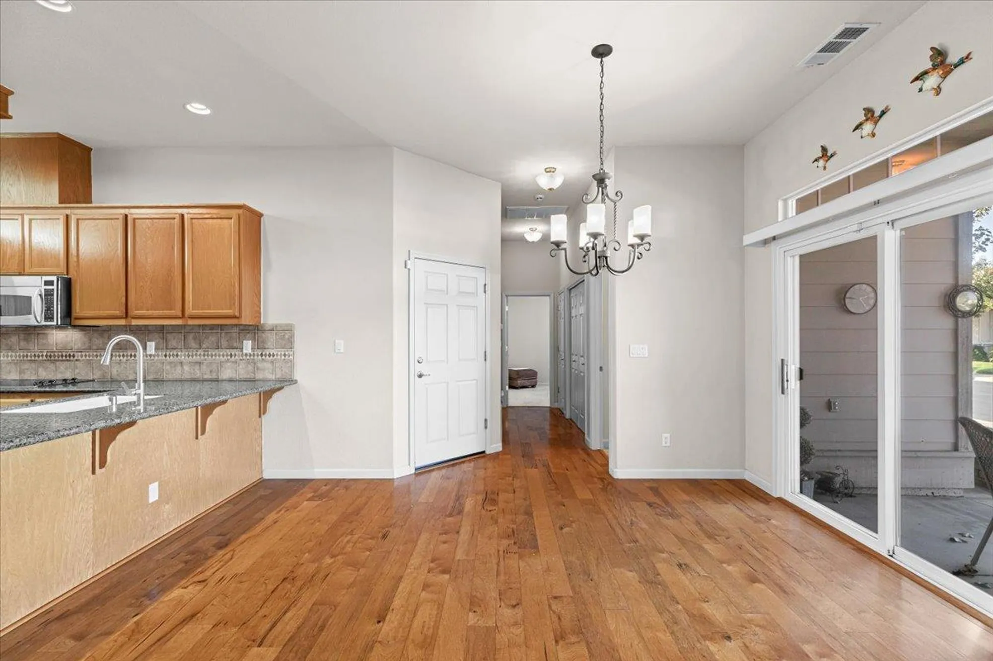 Property Slideshow image 30 of 65 | 1665 windy cove ln, Ripon, CA, 95366