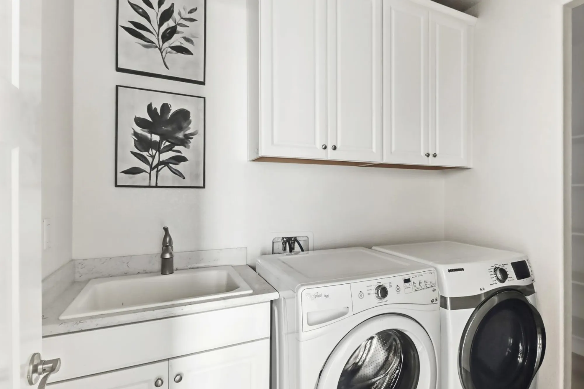 Property Slideshow image 31 of 66 | 9236 summer holly way, Sacramento, CA, 95829