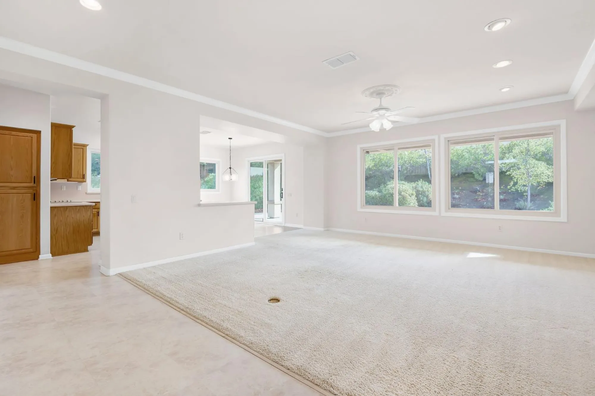 Property Slideshow image 10 of 30 | 1175 greenleaf ct, Lincoln, CA, 95648