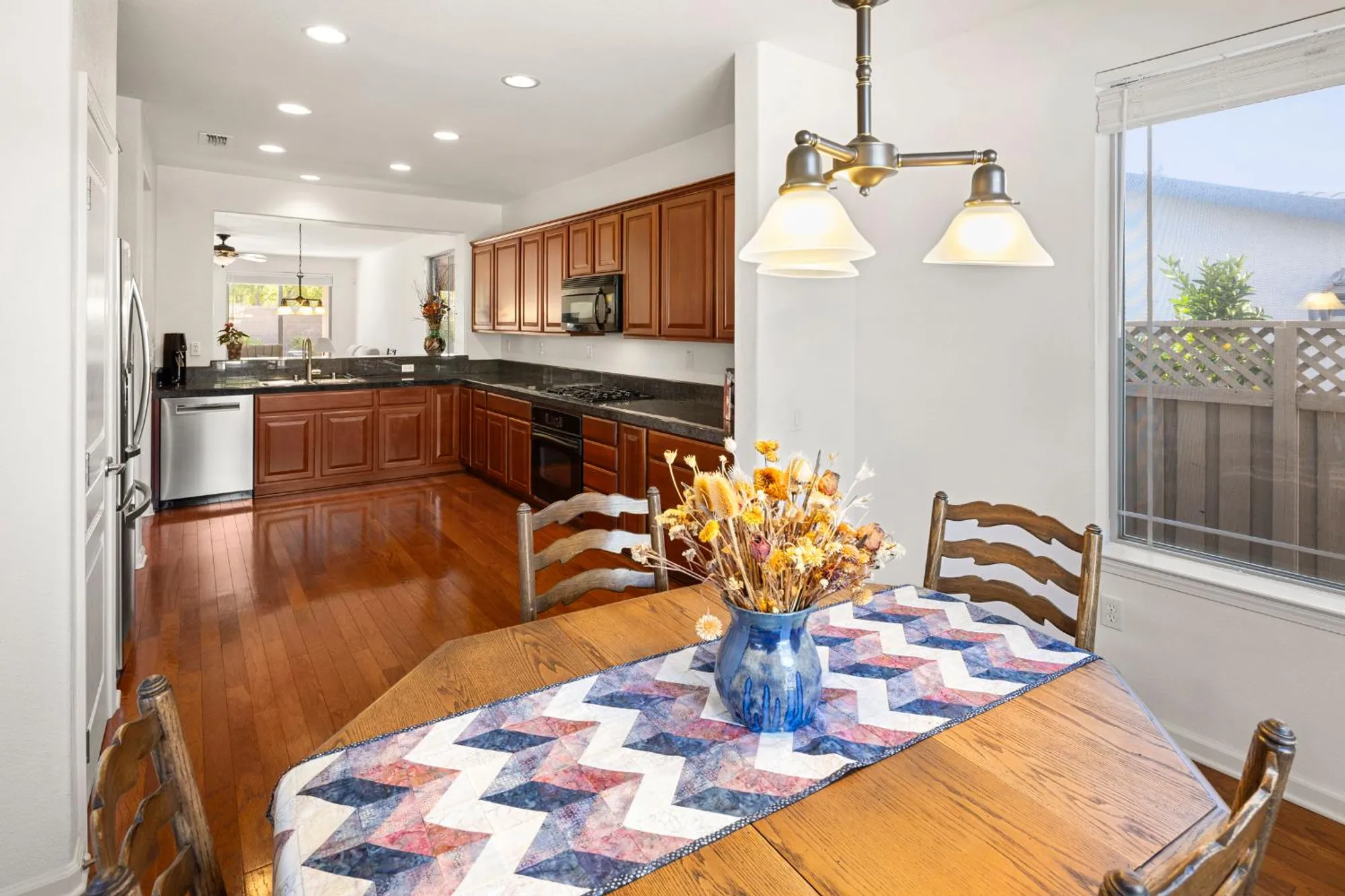 Property Slideshow image 18 of 41 | 3066 coopers hawk loop, Lincoln, CA, 95648