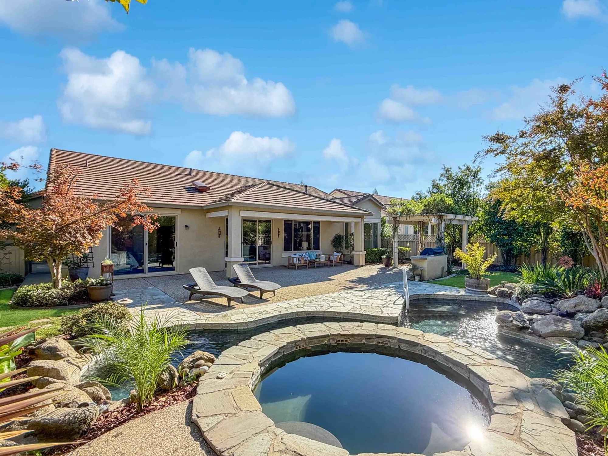 Property Slideshow image 34 of 41 | 892 bridalveil ln, Lincoln, CA, 95648