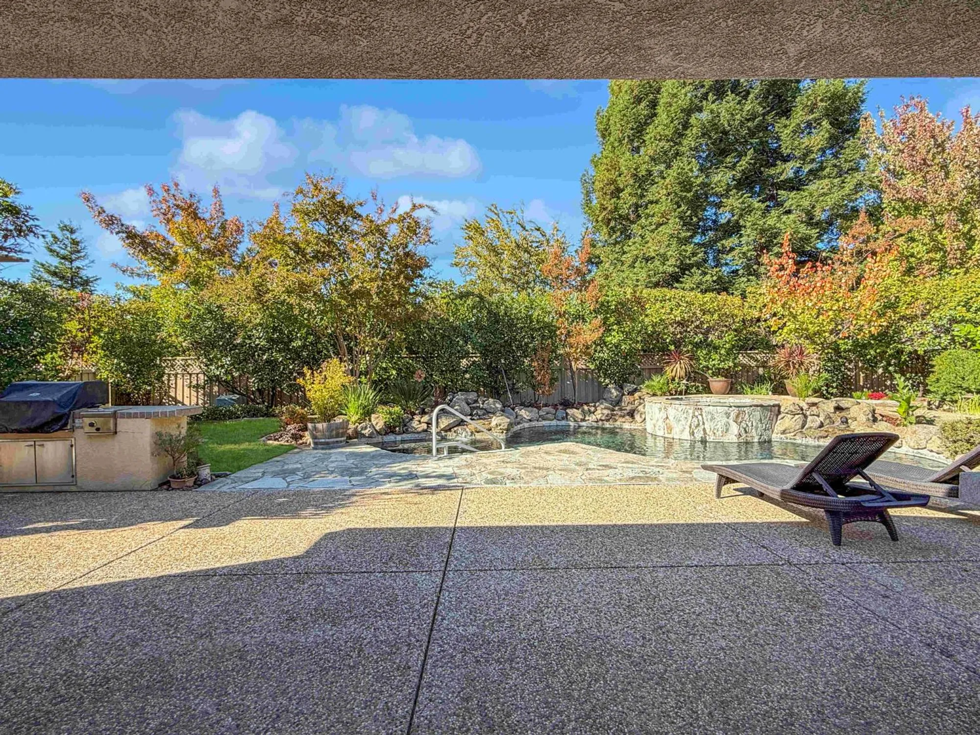Property Slideshow image 31 of 41 | 892 bridalveil ln, Lincoln, CA, 95648