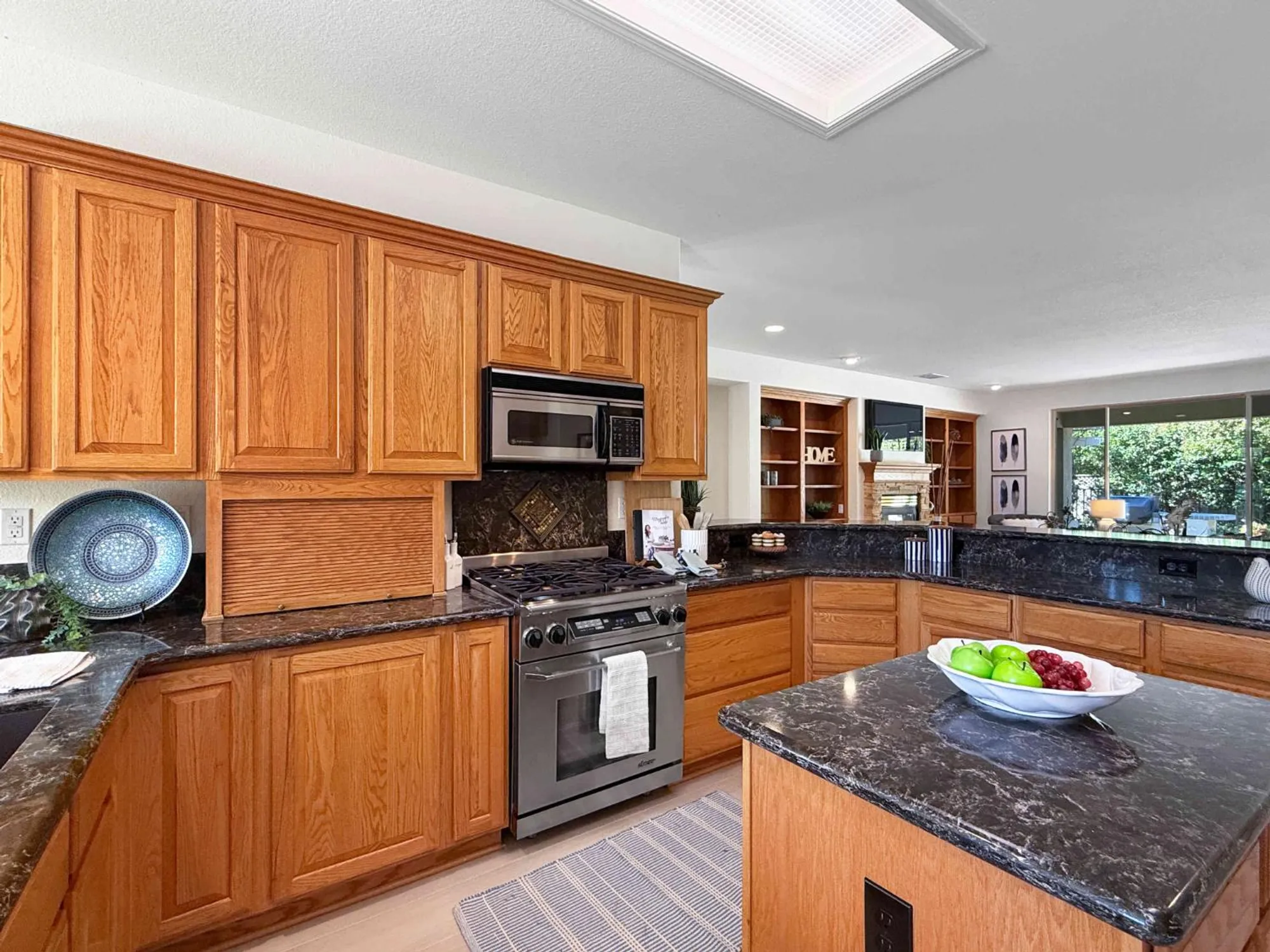 Property Slideshow image 4 of 41 | 892 bridalveil ln, Lincoln, CA, 95648