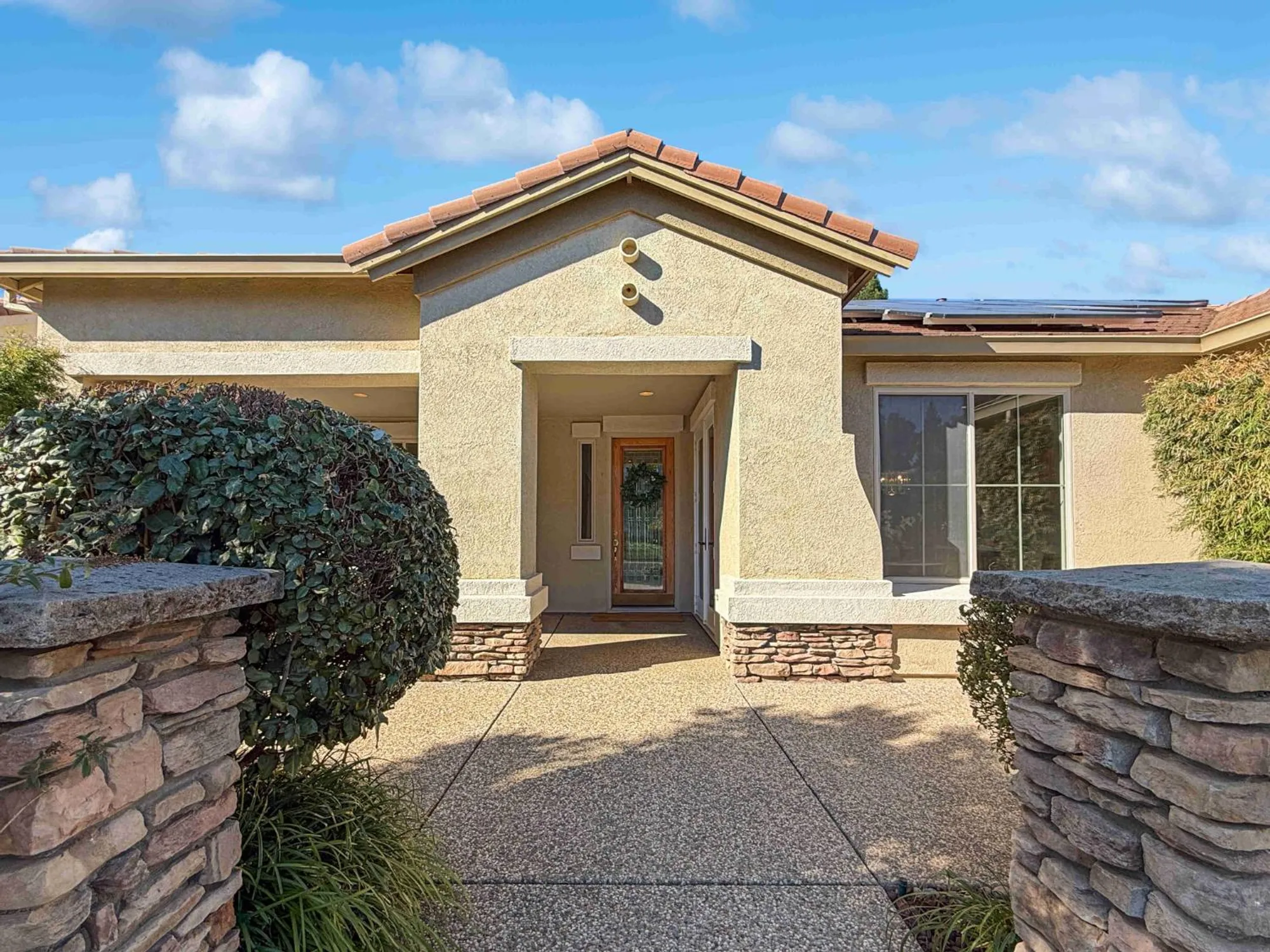 Property Slideshow image 8 of 41 | 892 bridalveil ln, Lincoln, CA, 95648