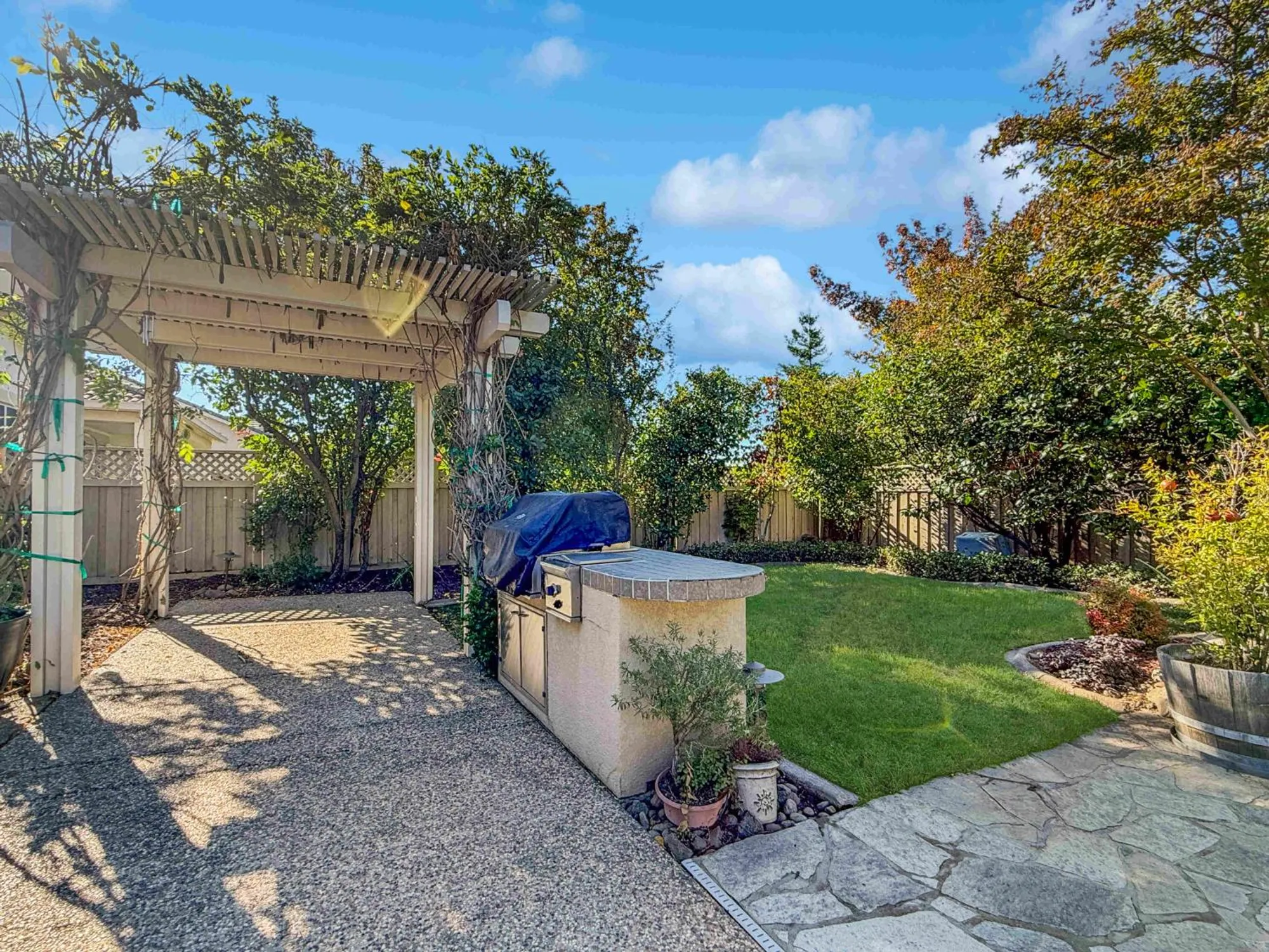 Property Slideshow image 36 of 41 | 892 bridalveil ln, Lincoln, CA, 95648