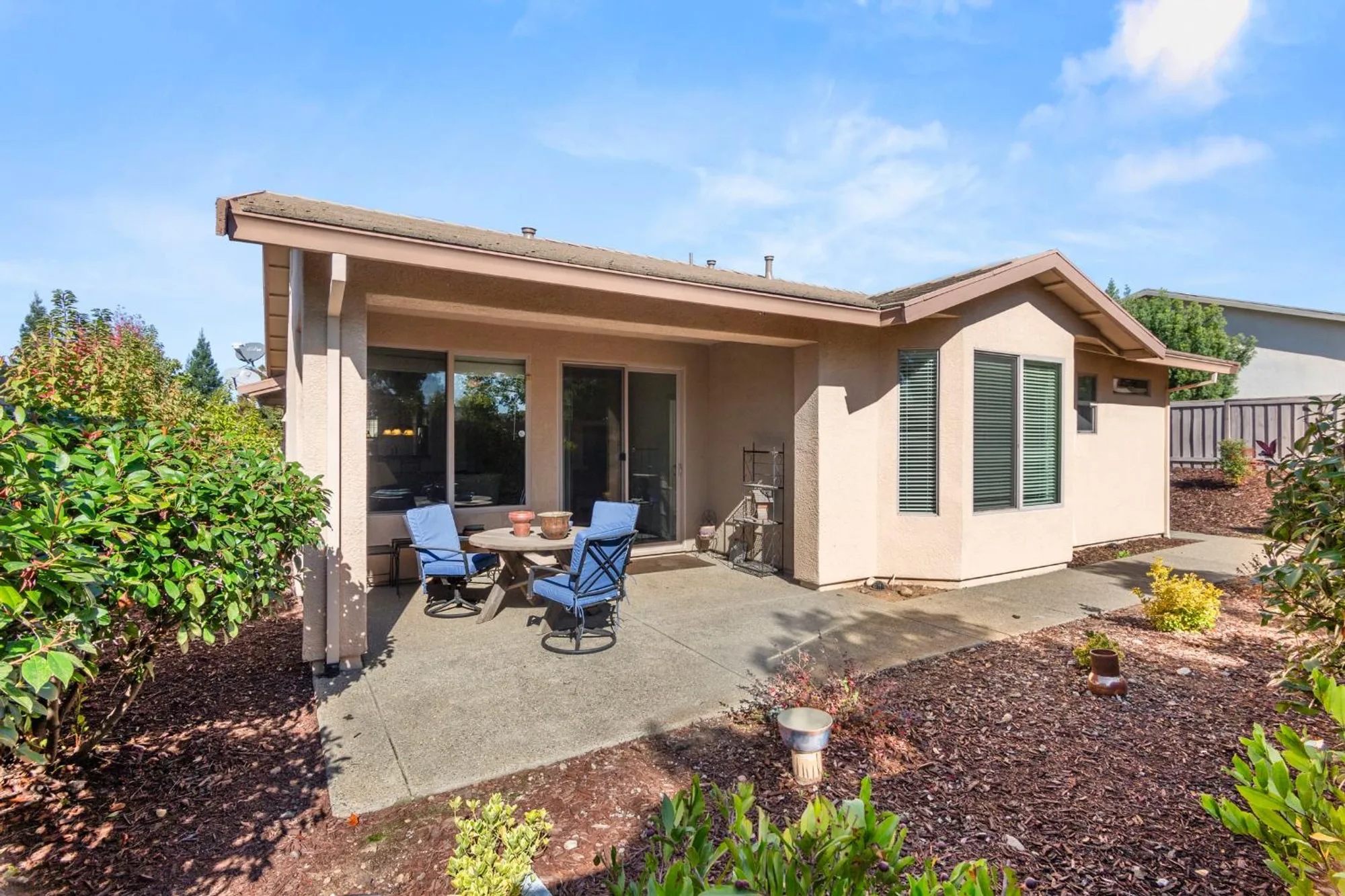 Property Slideshow image 33 of 41 | 3066 coopers hawk loop, Lincoln, CA, 95648